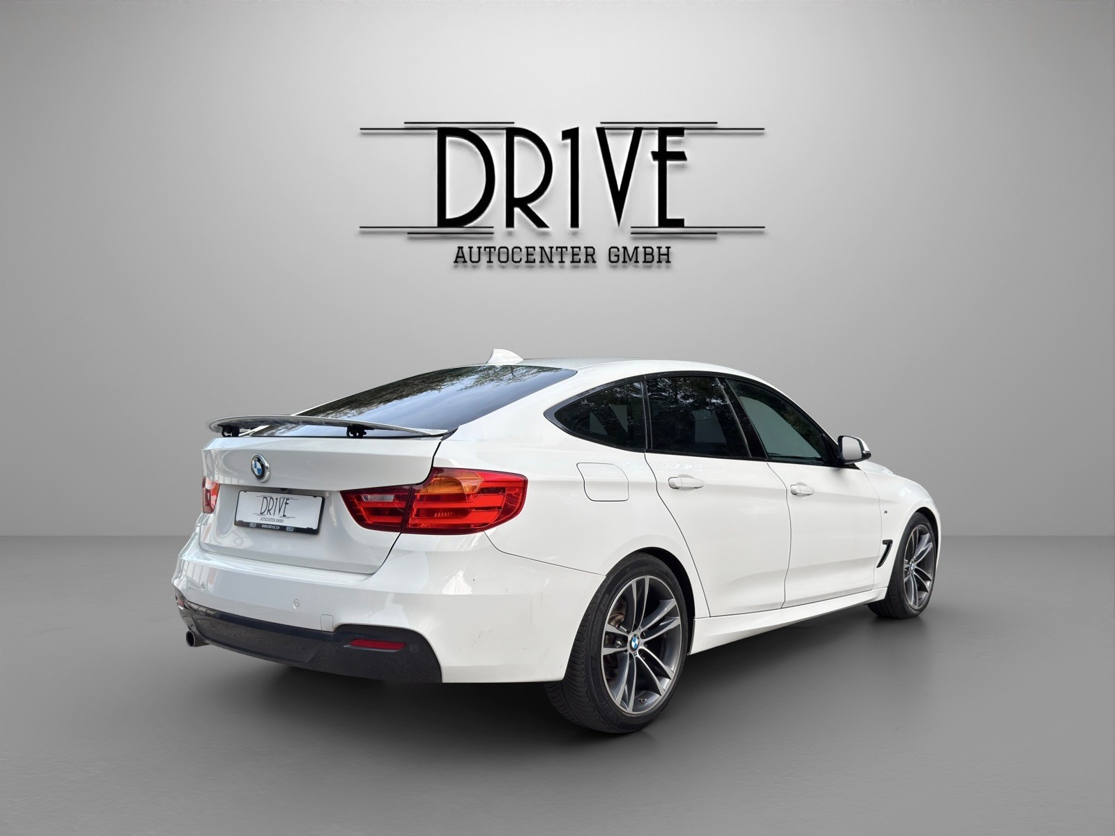 BMW 320d GT Steptronic-image-4