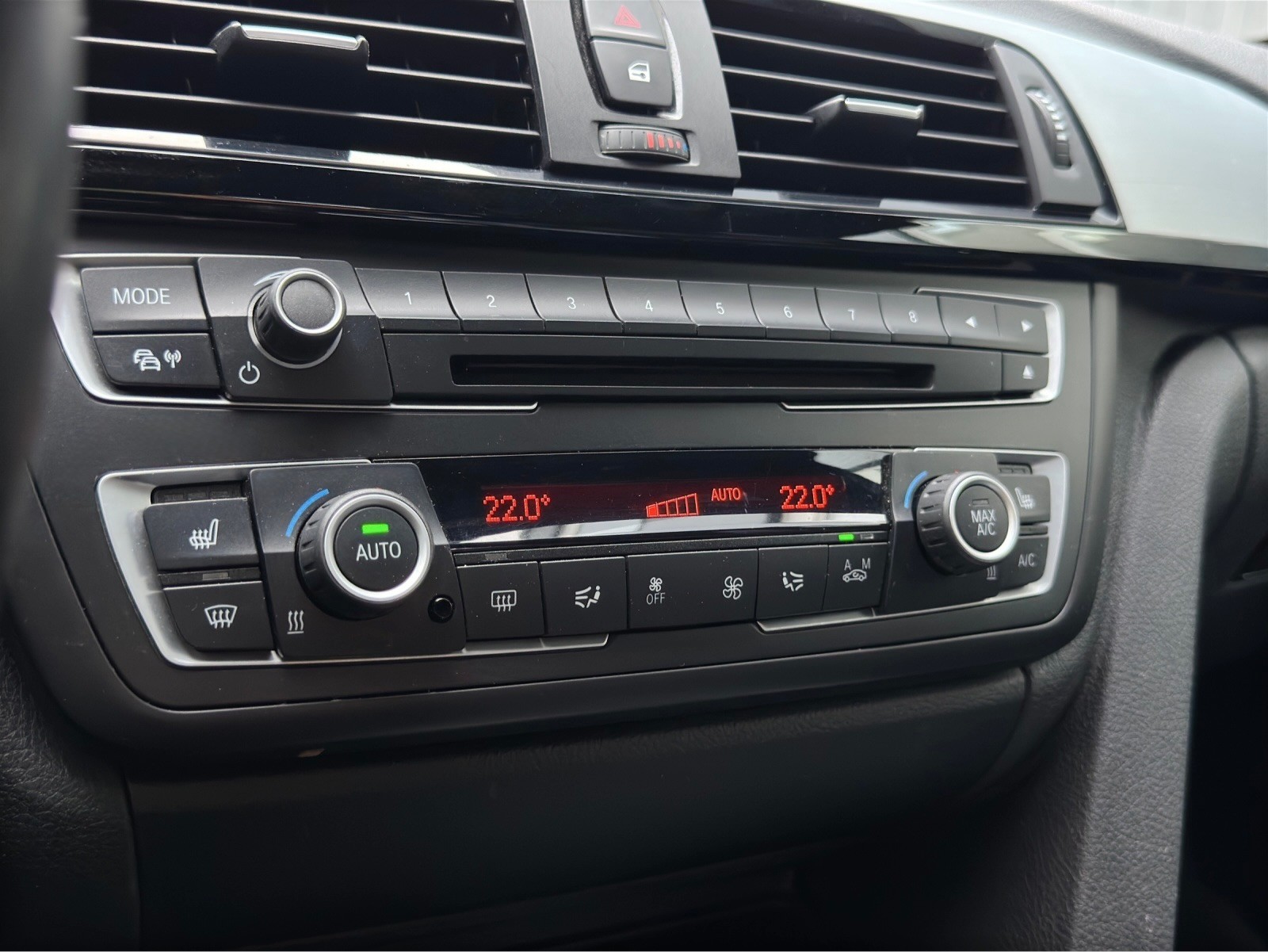BMW 320d GT Steptronic-image-18