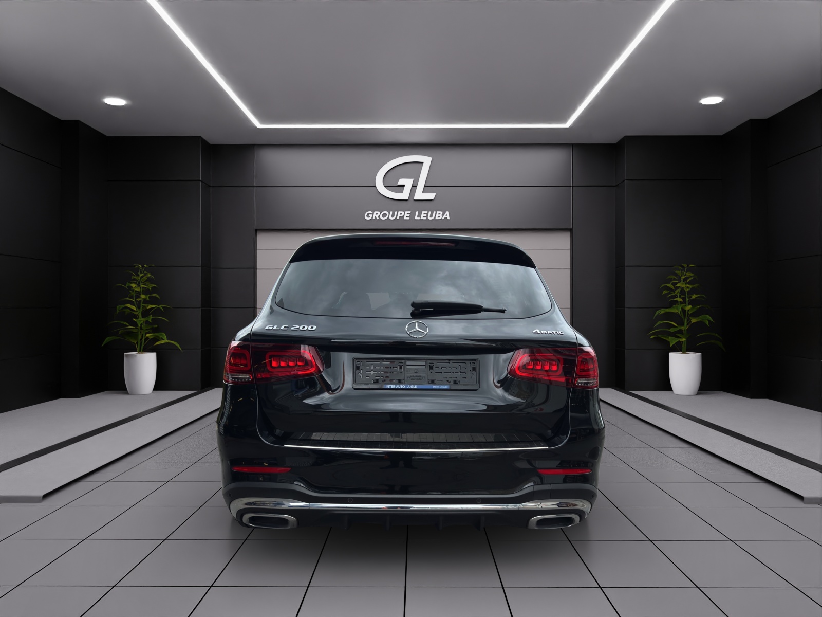 MERCEDES-BENZ GLC 200 AMG Line 4Matic-image-4