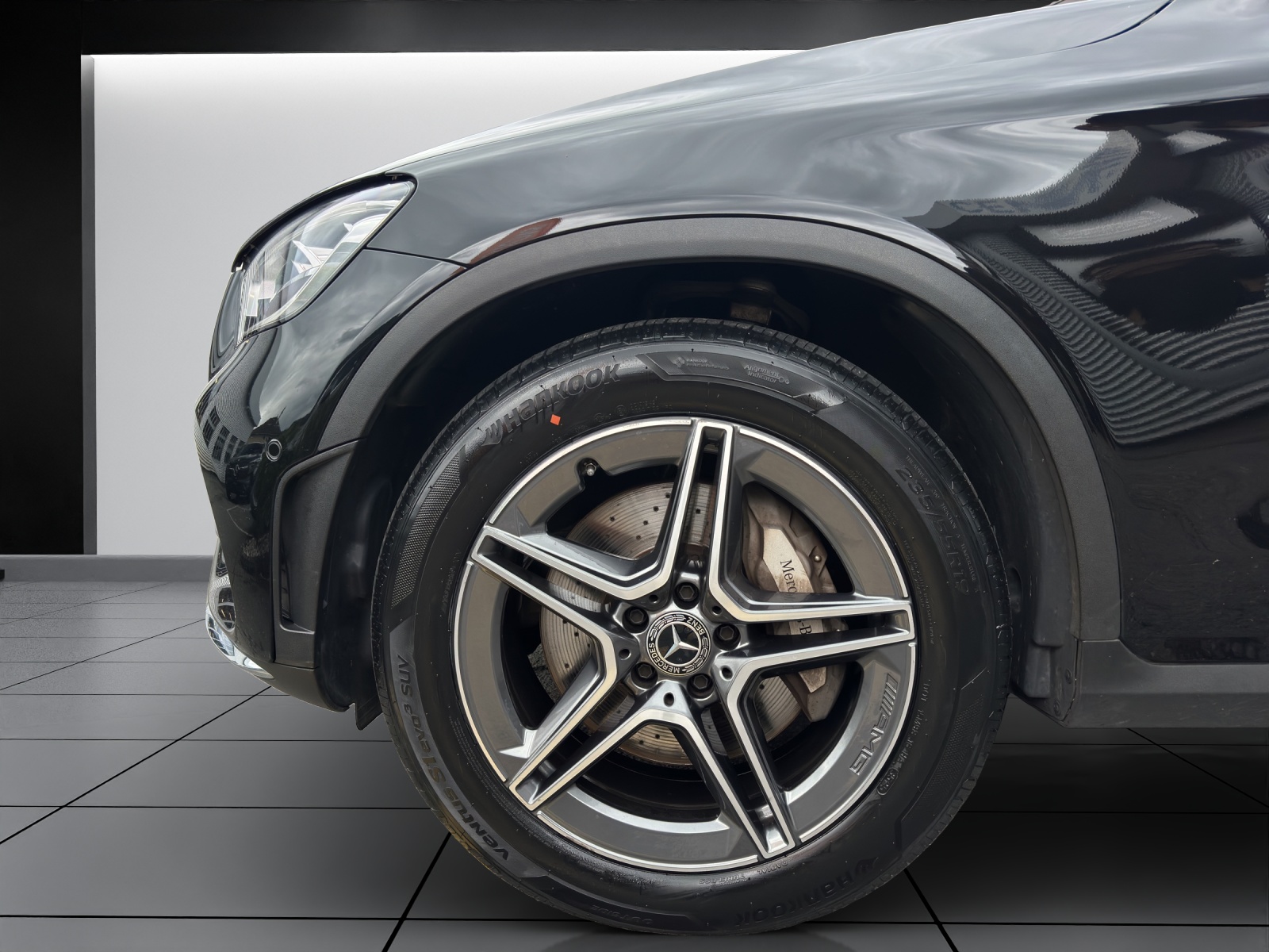 MERCEDES-BENZ GLC 200 AMG Line 4Matic-image-5