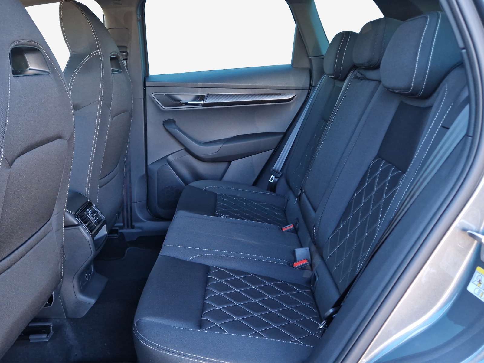 SKODA Karoq 1.5 TSI SportLine DSG-image-11