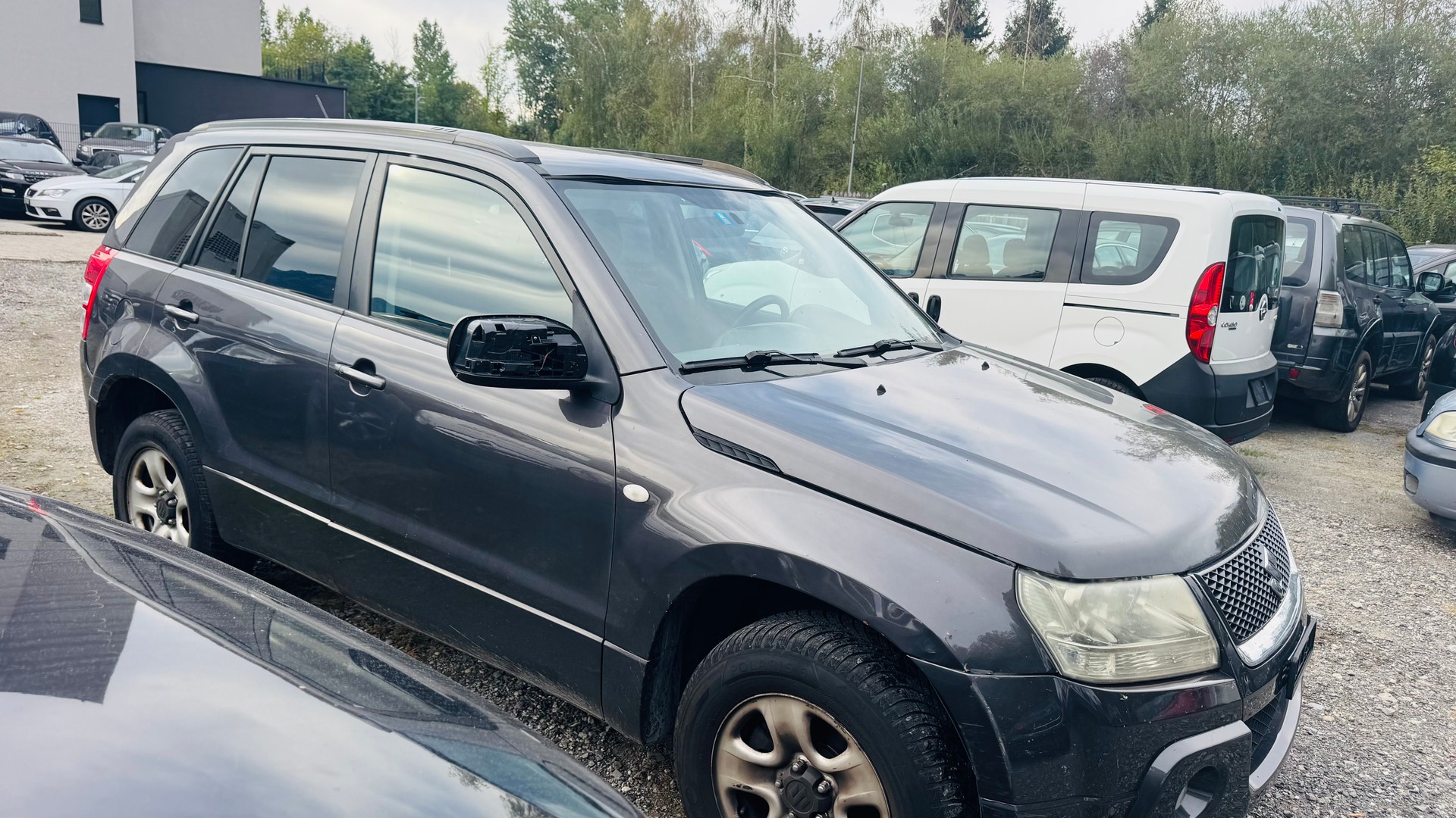 SUZUKI Grand Vitara 1.9 TD GL Top Barry-image-4