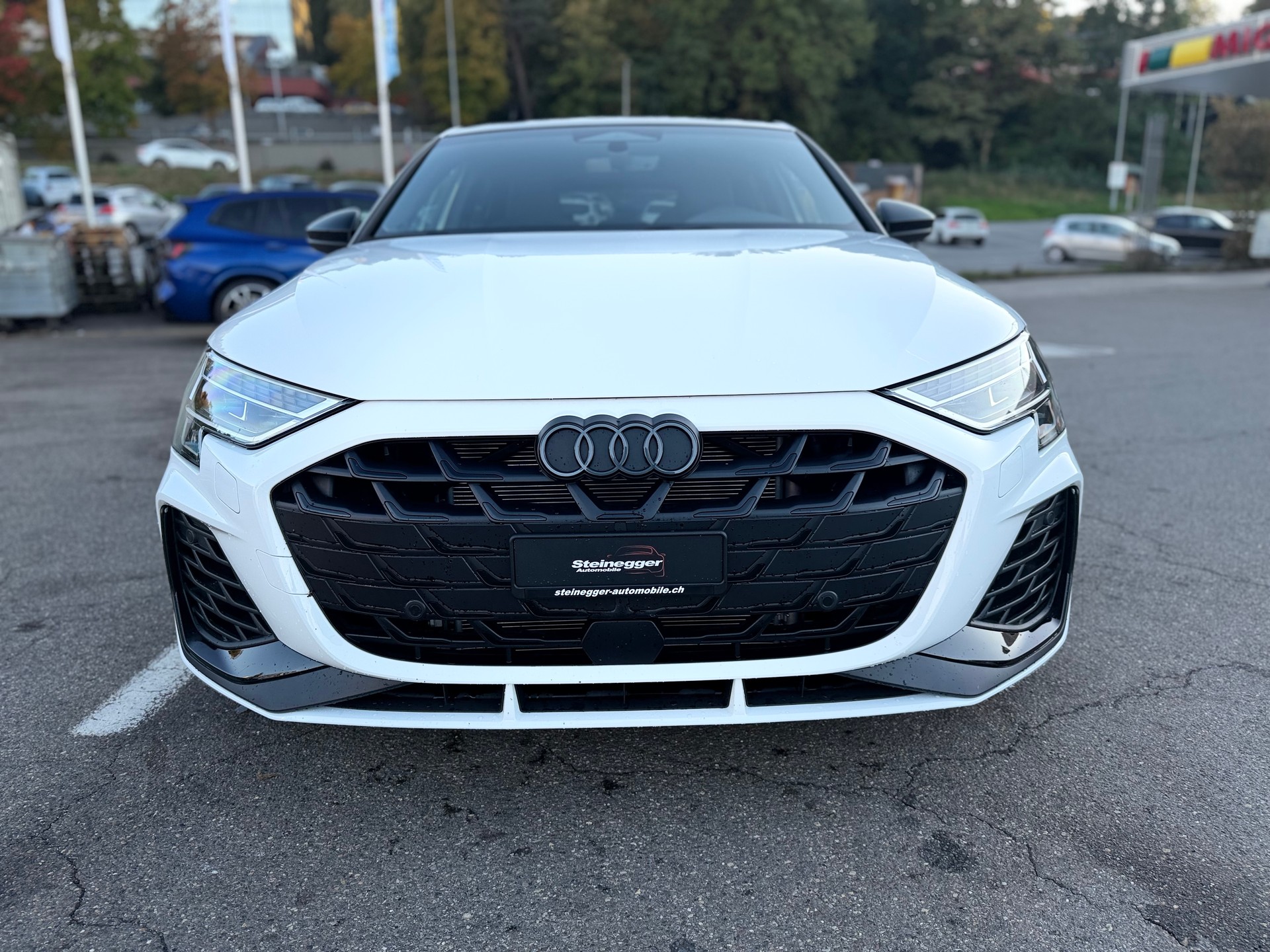 AUDI S3 Sportback TFSI quattro S-tronic-showroom-element-3