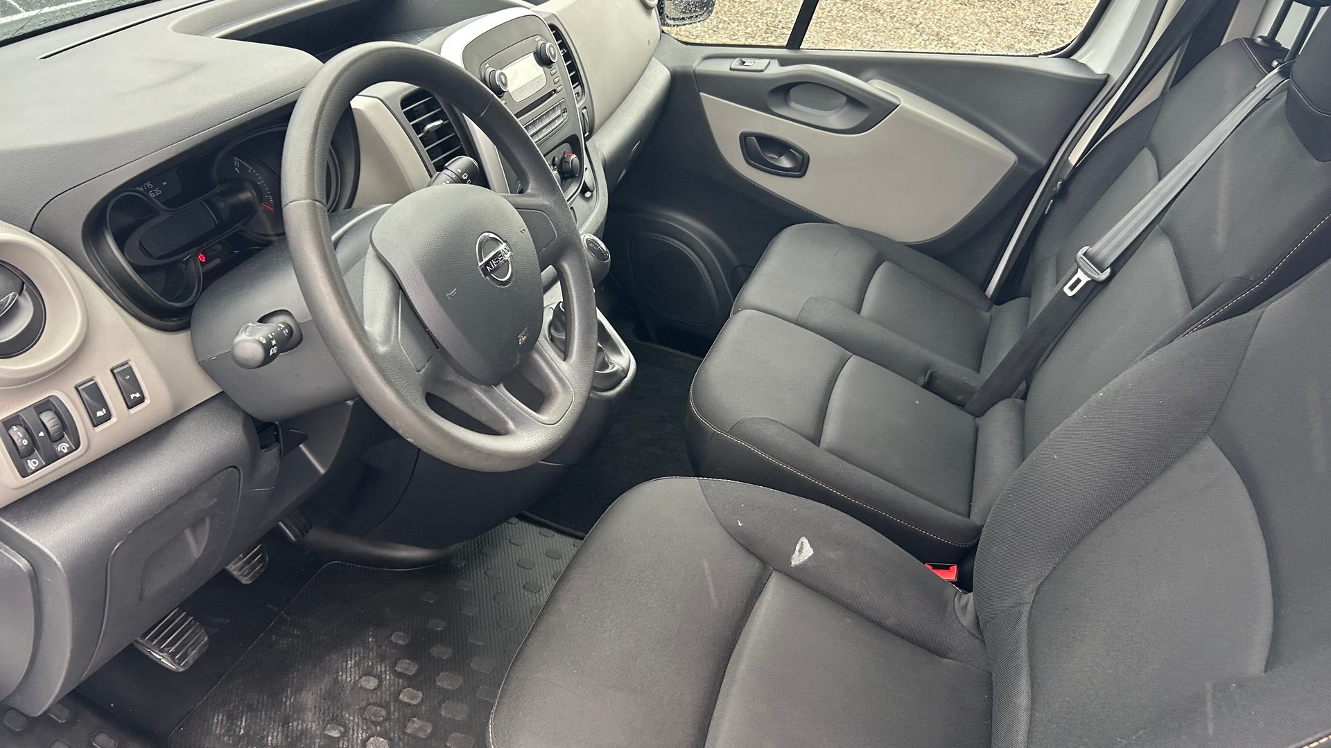 NISSAN NV300 dCi 120 2.9 L2H1 Pro-showroom-element-1