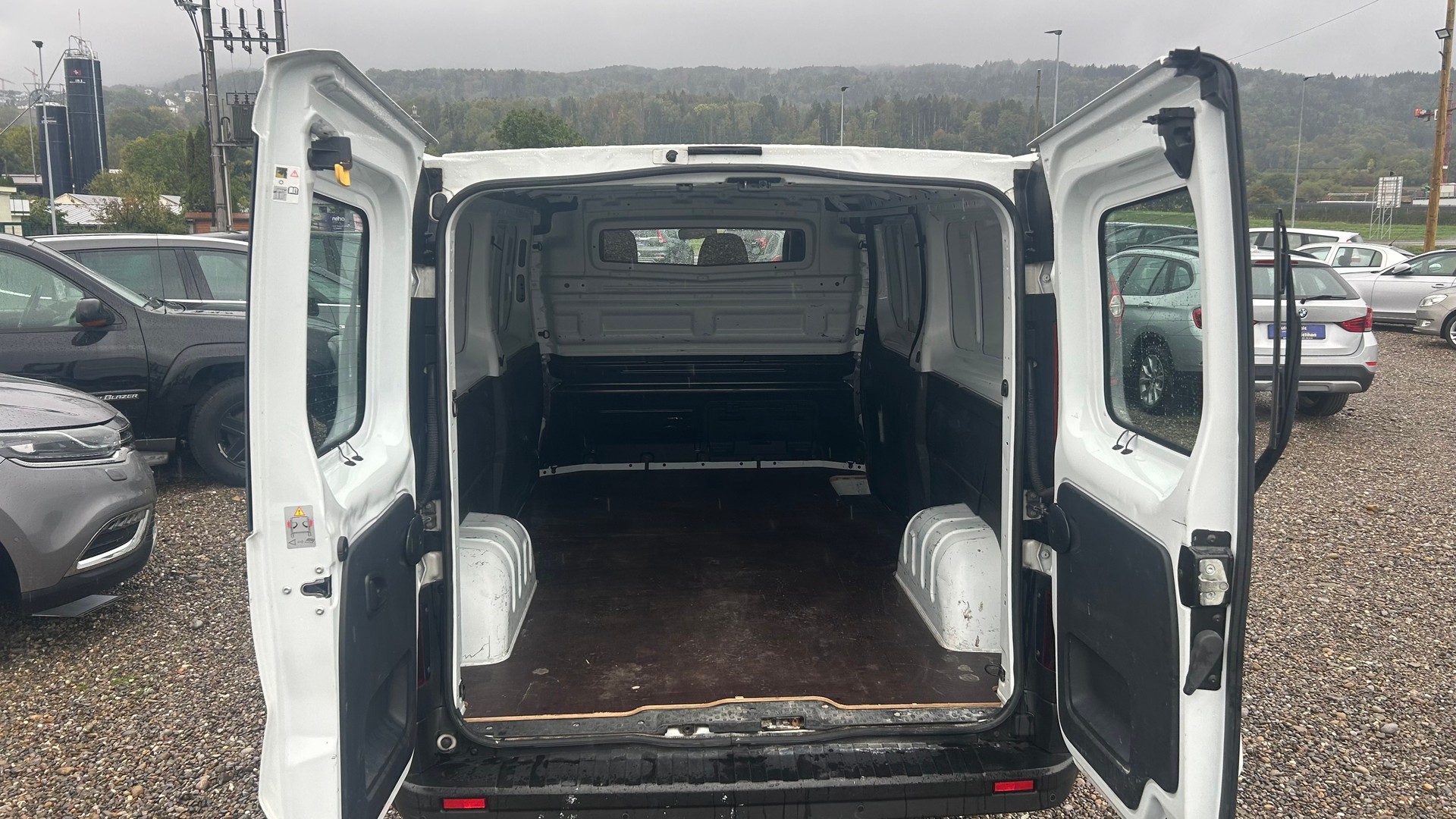 NISSAN NV300 dCi 120 2.9 L2H1 Pro-image-25