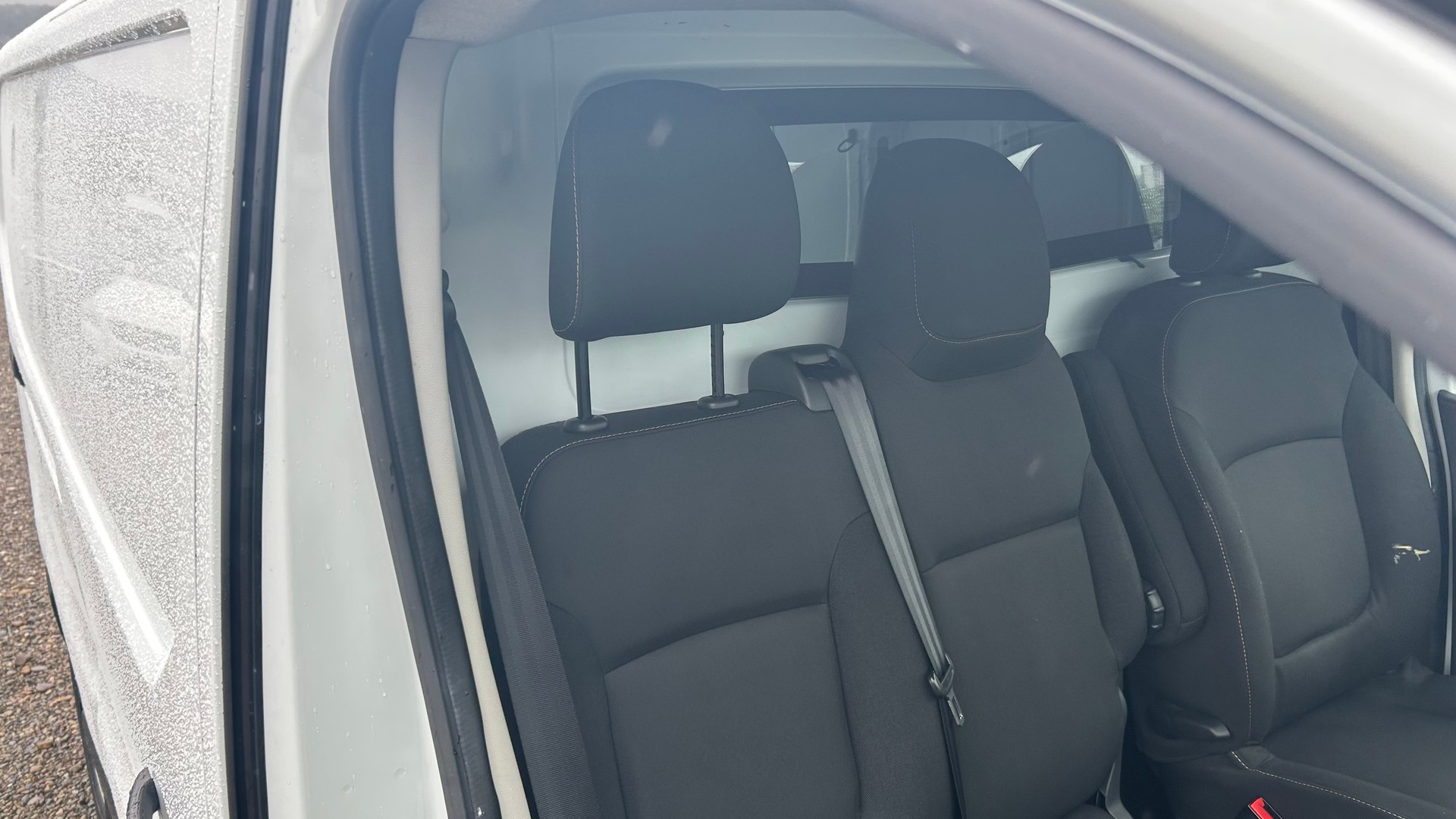 NISSAN NV300 dCi 120 2.9 L2H1 Pro-image-11