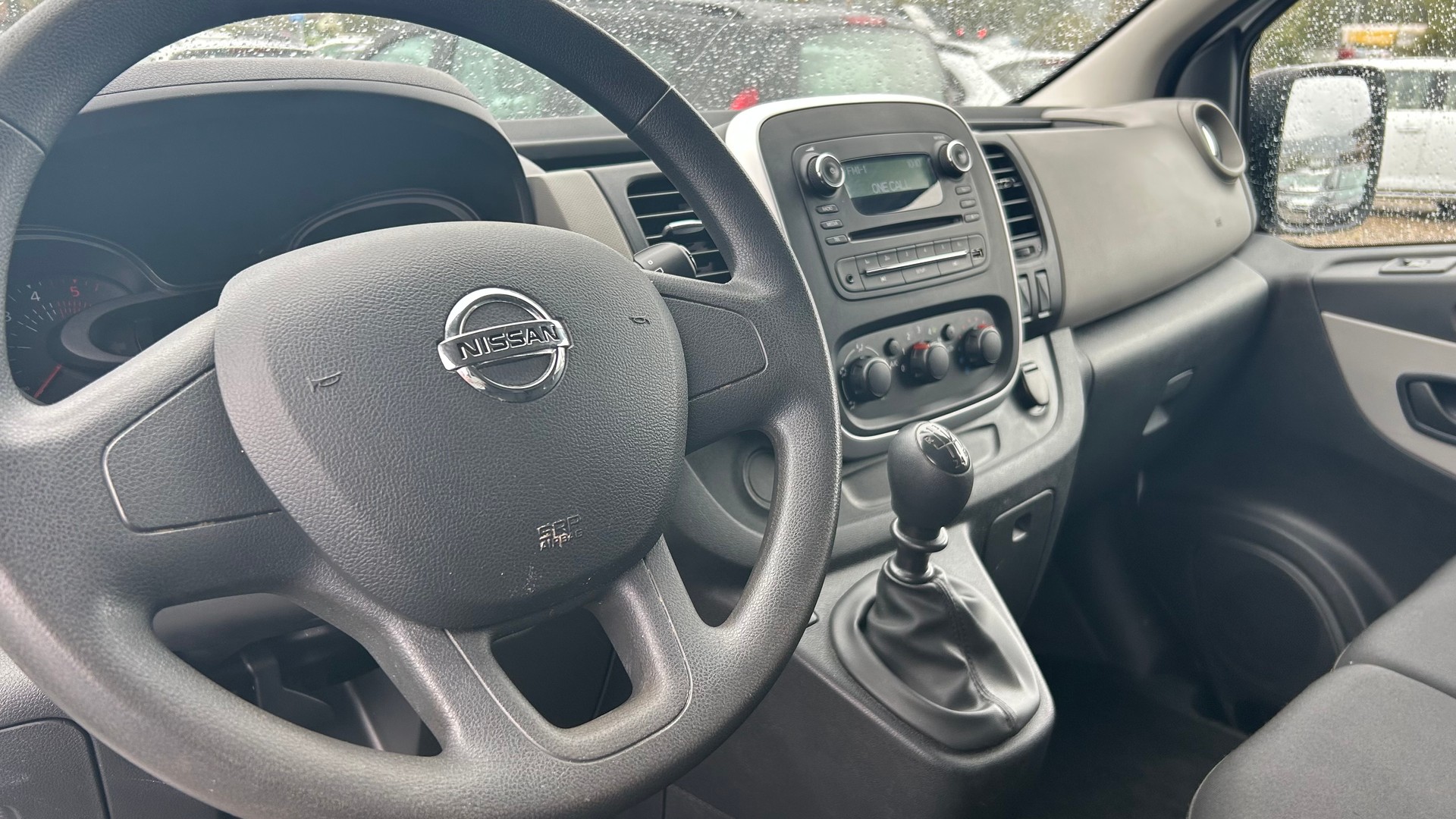 NISSAN NV300 dCi 120 2.9 L2H1 Pro-image-4