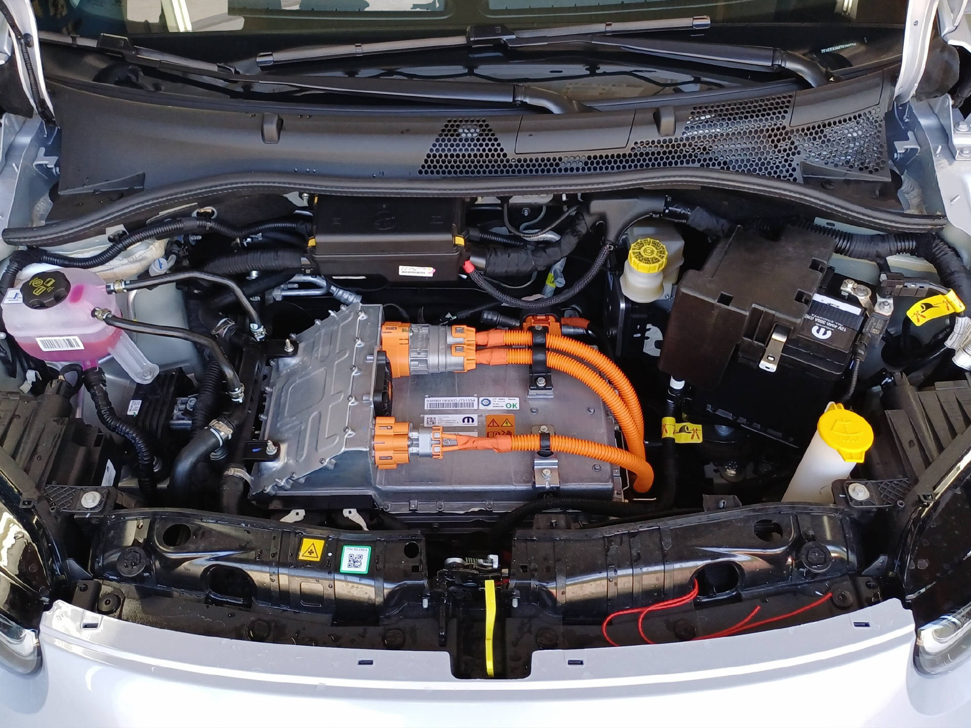 FIAT 500 Cabrio La Prima-image-12