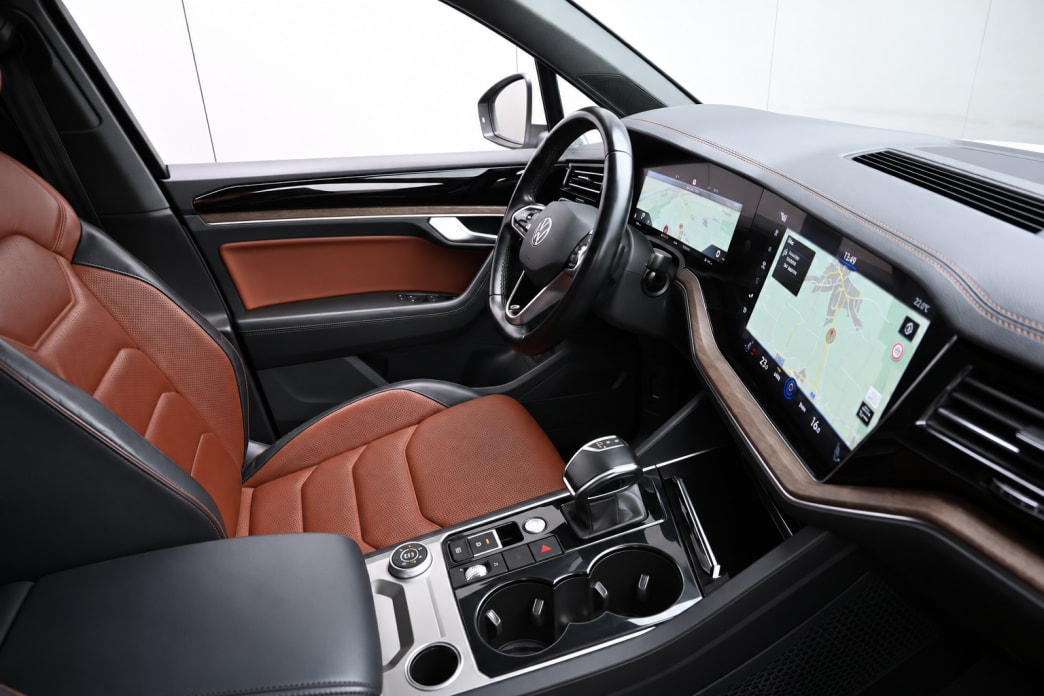 VW Touareg 3.0 TSI eHybrid AtmosphereTiptronic-image-6