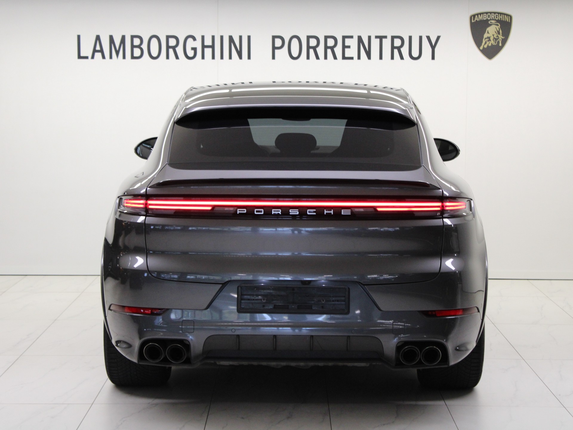 PORSCHE Cayenne Coupé Turbo E-Hybrid Tiptronic-image-3