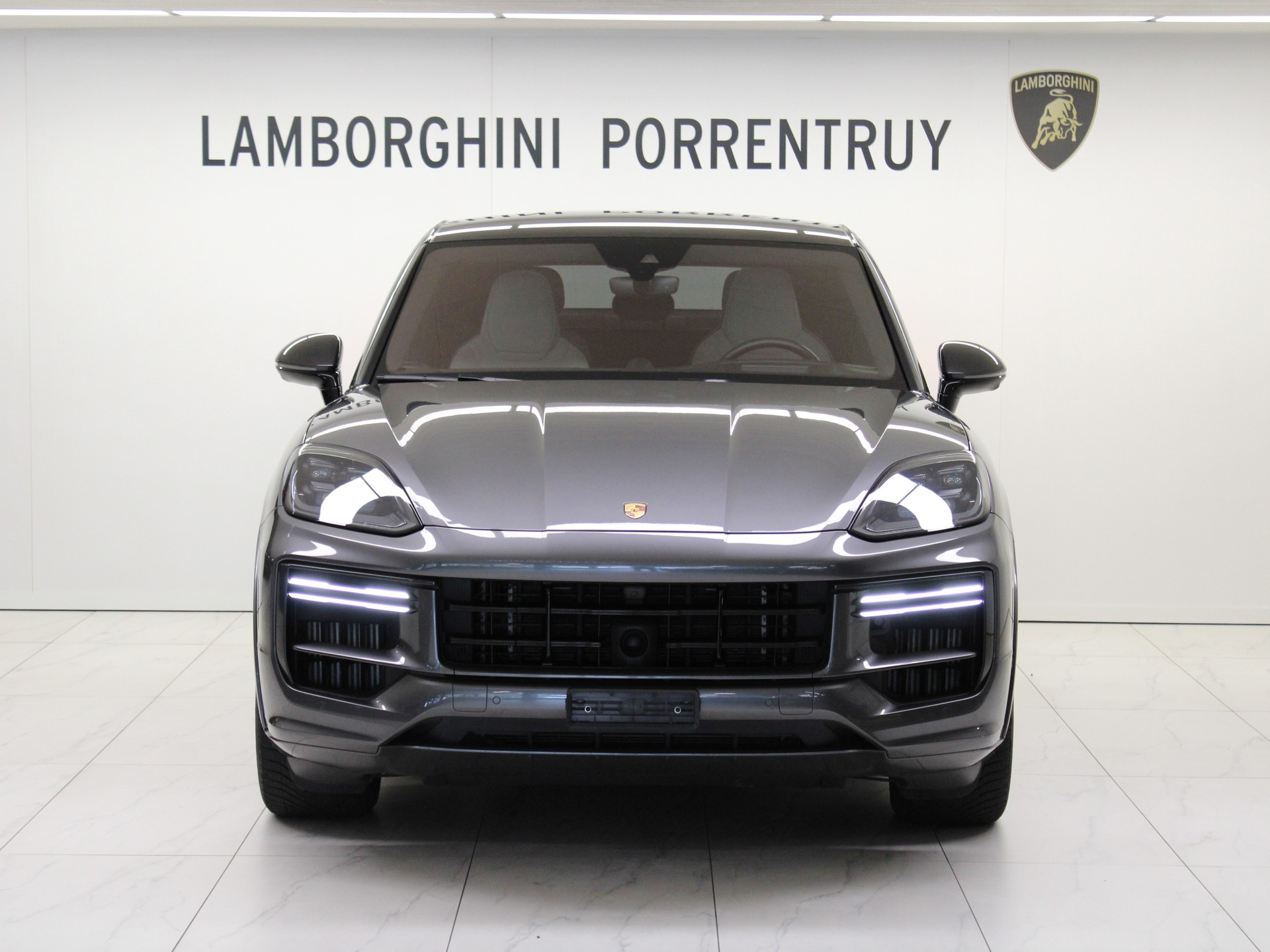 PORSCHE Cayenne Coupé Turbo E-Hybrid Tiptronic-image-4