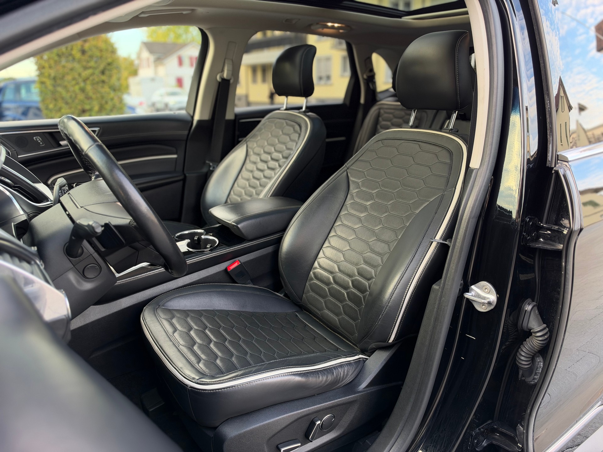 FORD Edge 2.0 TDCi Vignale 4WD PowerShift-image-14