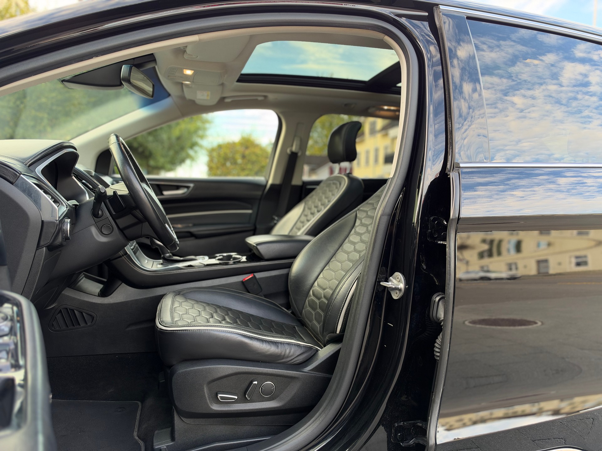 FORD Edge 2.0 TDCi Vignale 4WD PowerShift-image-12