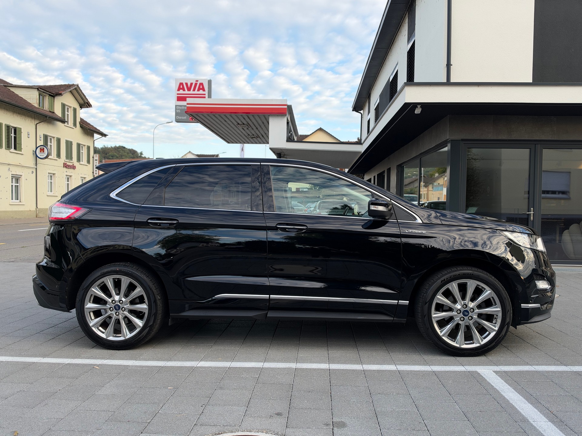 FORD Edge 2.0 TDCi Vignale 4WD PowerShift-image-5