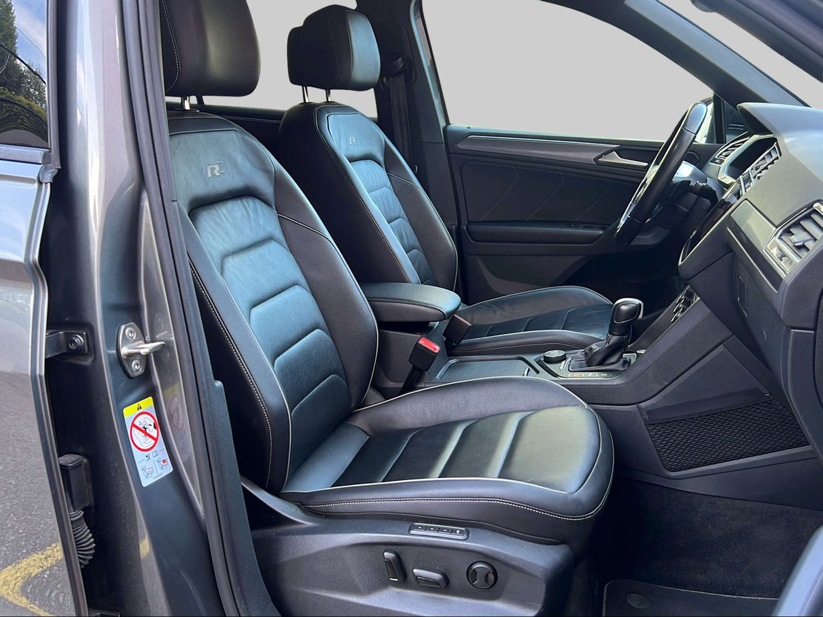 VW Tiguan 2.0 TDI SCR Highline 4Motion DSG-image-17