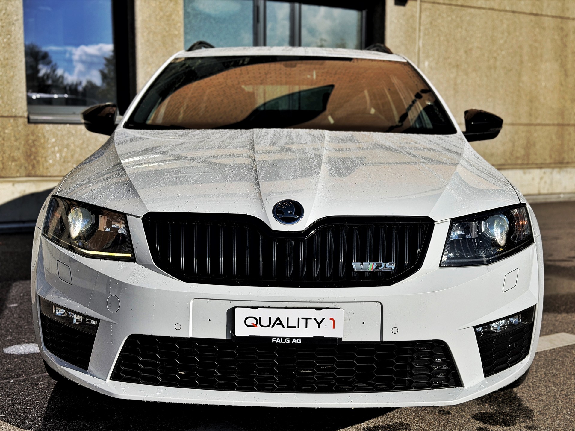SKODA Octavia Combi 2.0 TDI RS 4x4 DSG-image-4