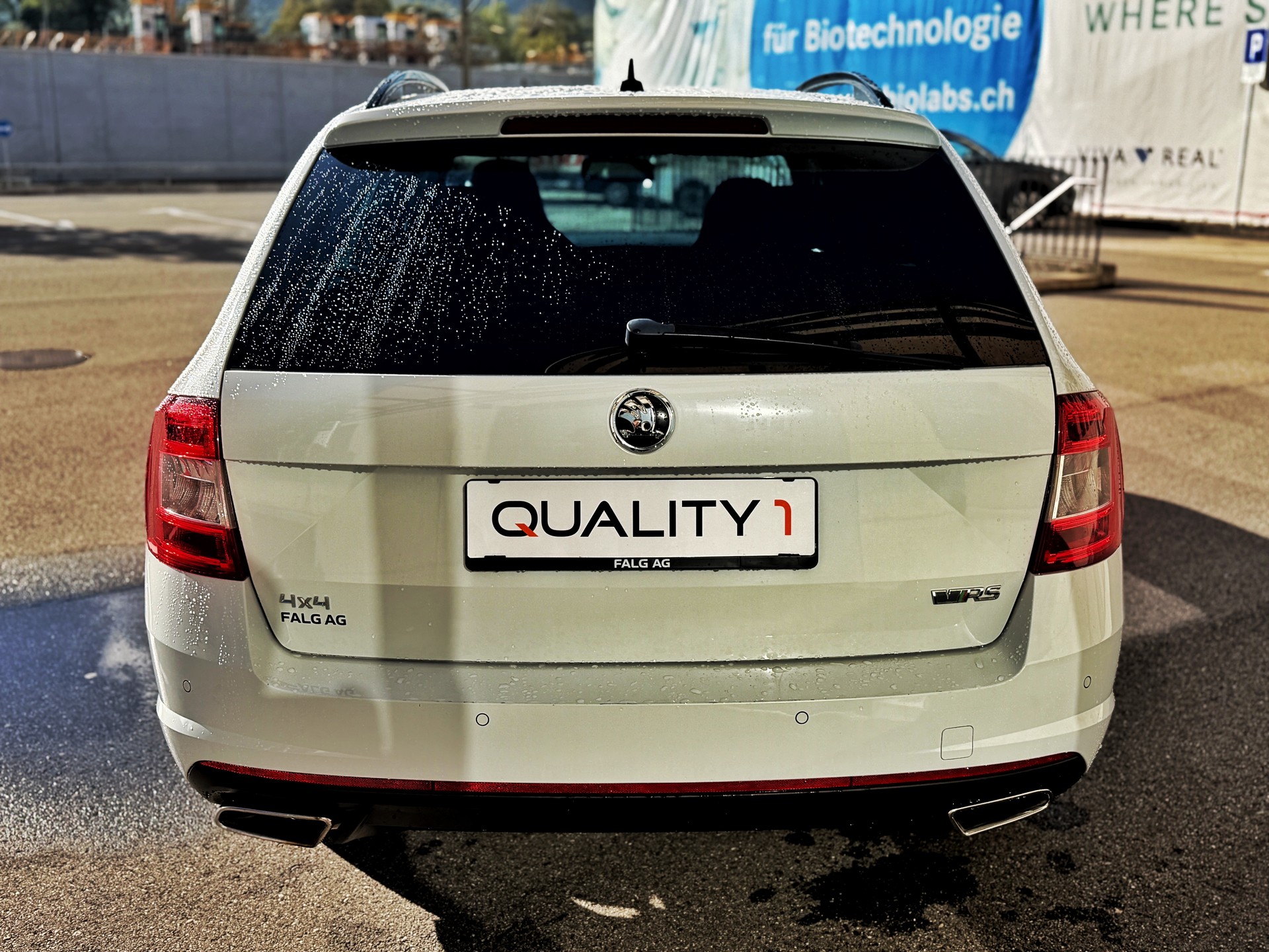 SKODA Octavia Combi 2.0 TDI RS 4x4 DSG-image-3