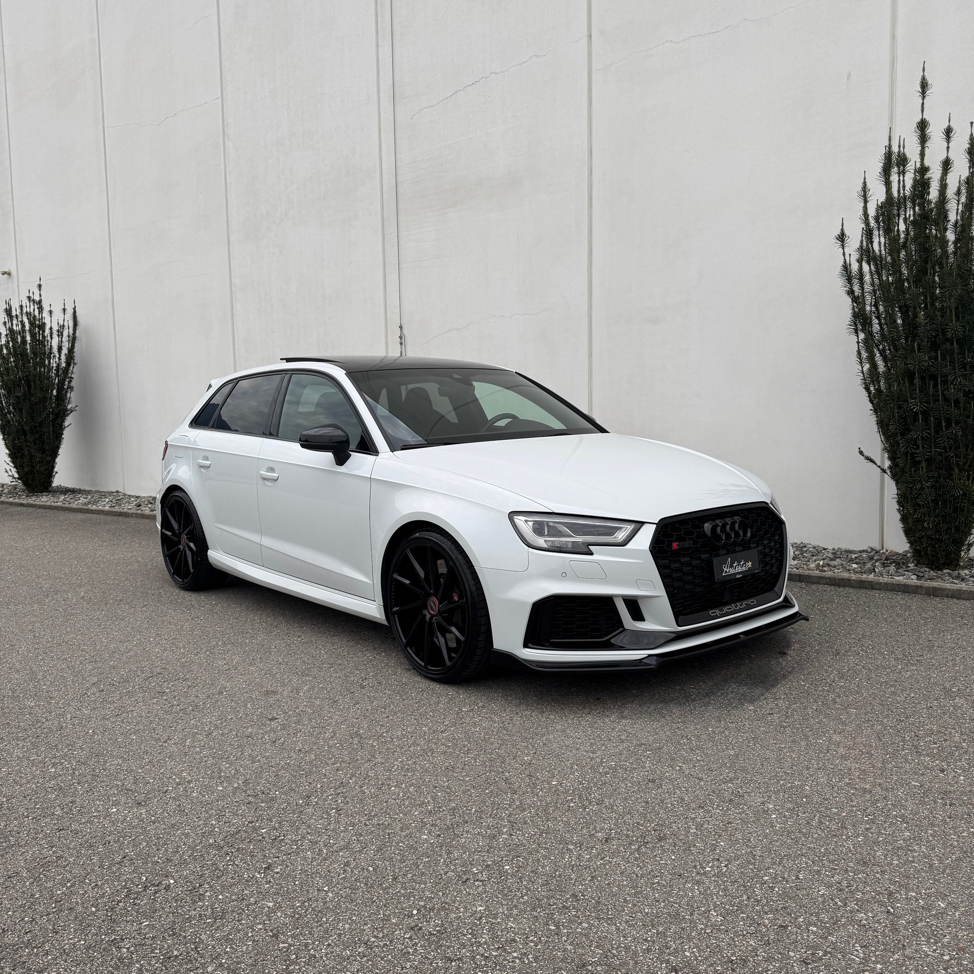 AUDI RS3 Sportback 2.5 TSI quattro S-tronic-image-0