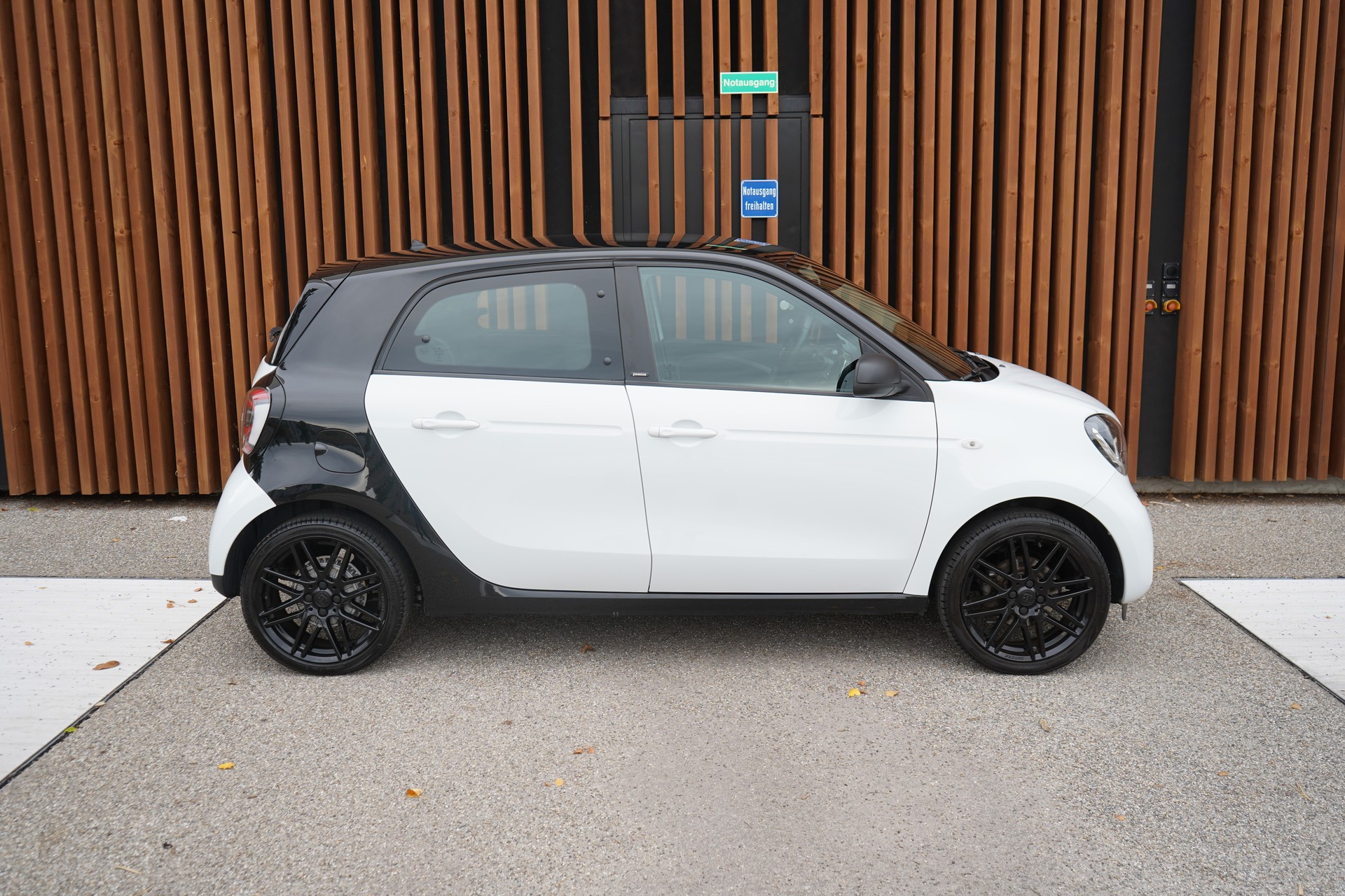 SMART FORFOUR TWINMATIC CITYPASSION BRABUS STYLE TWINMATIC l 90 PS-image-2