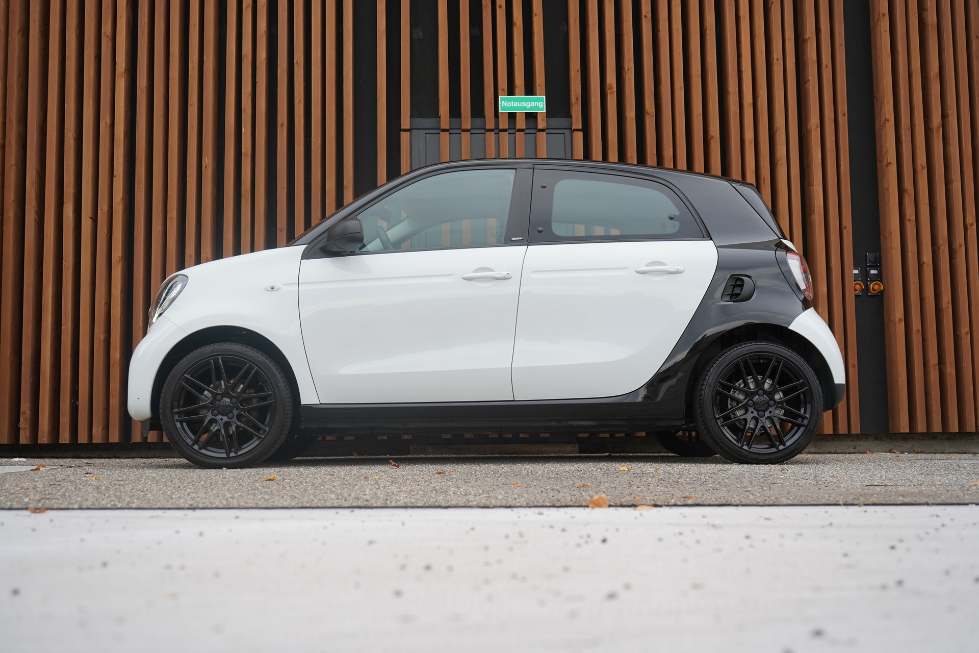 SMART FORFOUR TWINMATIC CITYPASSION BRABUS STYLE TWINMATIC l 90 PS-image-1