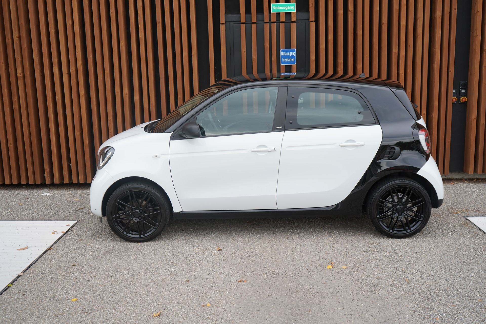 SMART FORFOUR TWINMATIC CITYPASSION BRABUS STYLE TWINMATIC l 90 PS-image-3