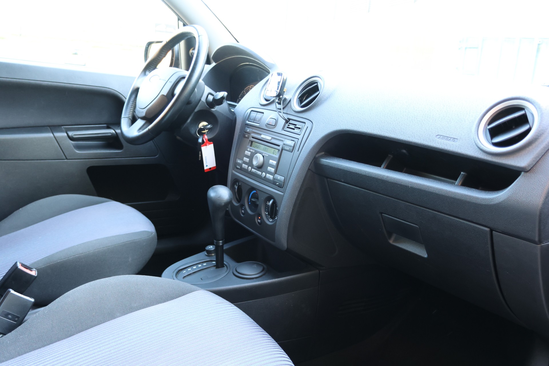 FORD Fusion 1.6 16V Trend-image-9