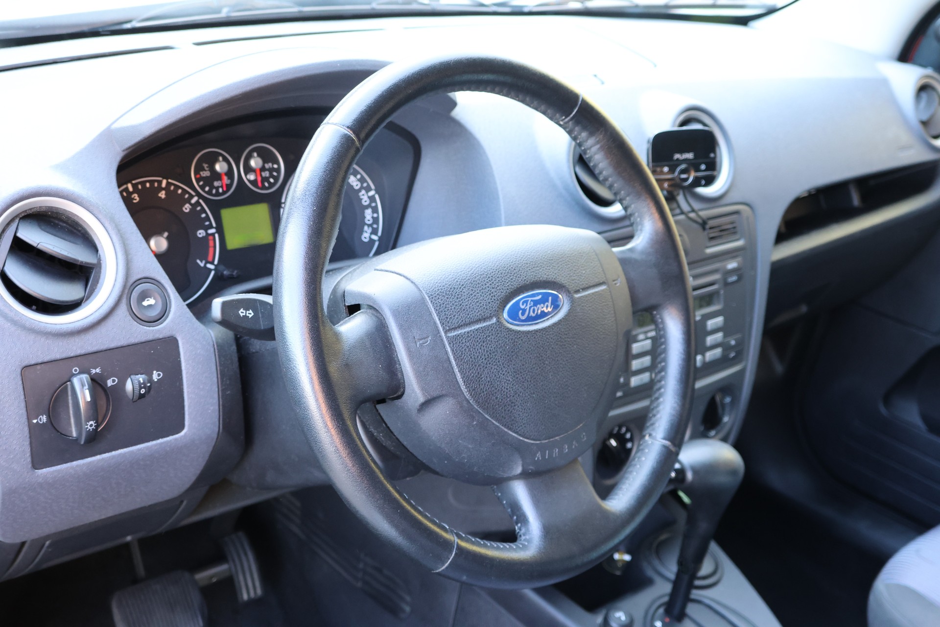 FORD Fusion 1.6 16V Trend-image-4