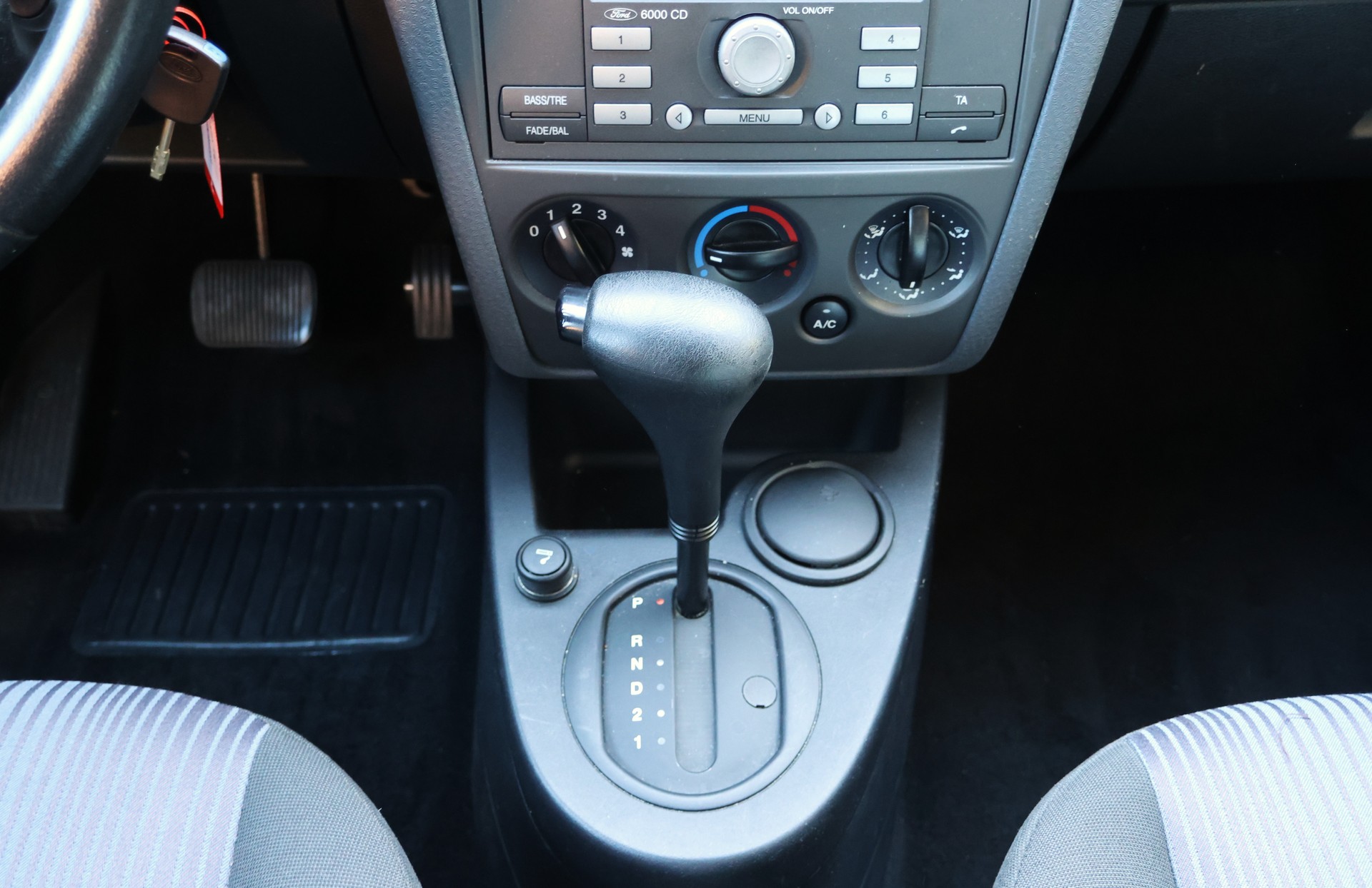 FORD Fusion 1.6 16V Trend-image-7
