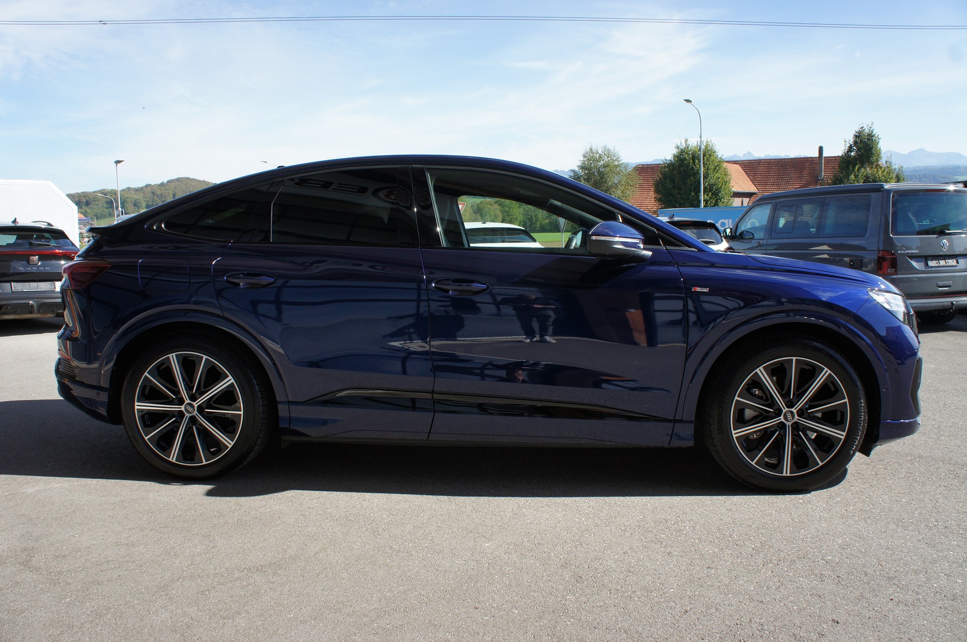 AUDI Q4 Sportback e-tron 50 quattro-image-5