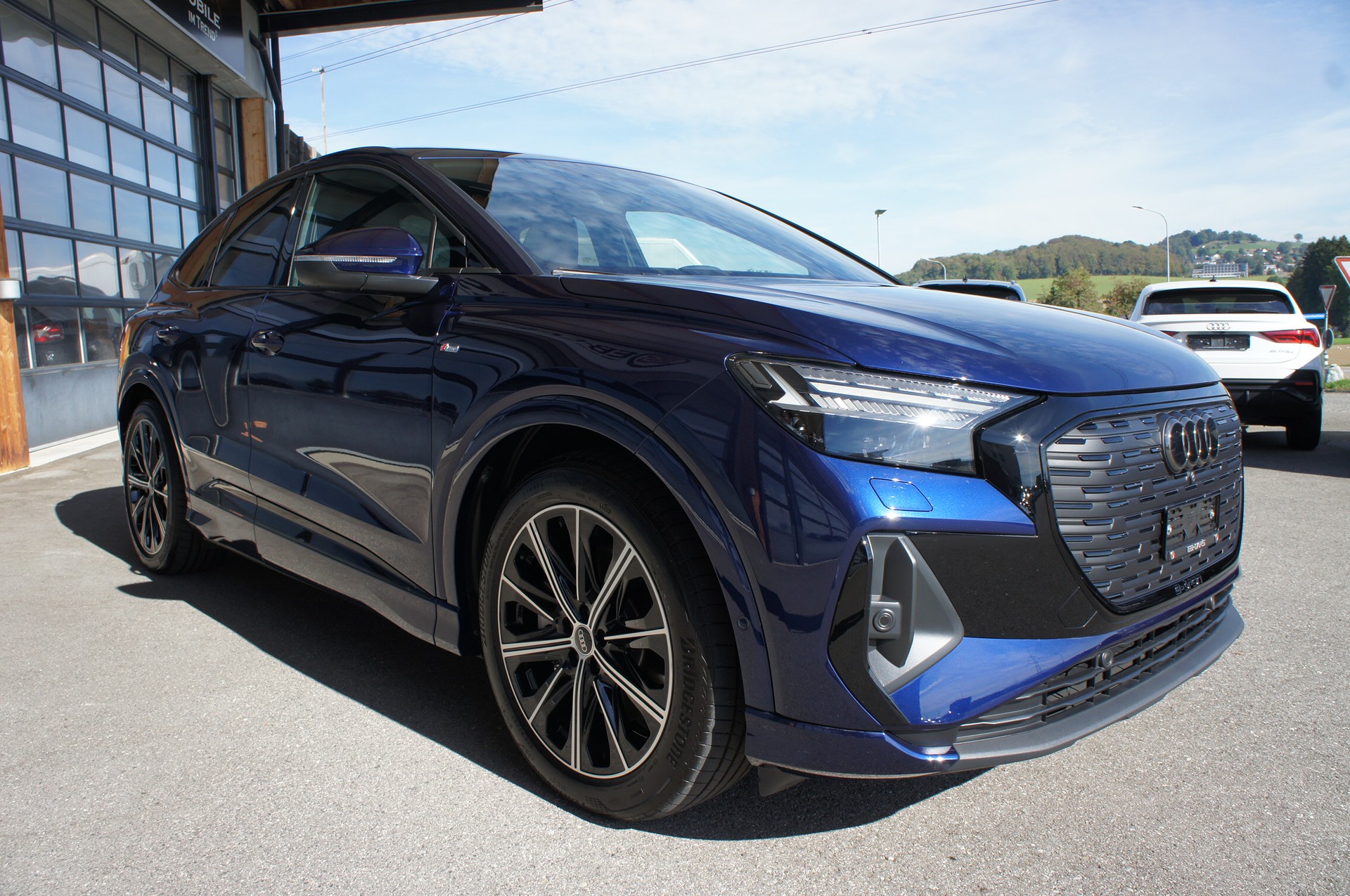 AUDI Q4 Sportback e-tron 50 quattro-image-6
