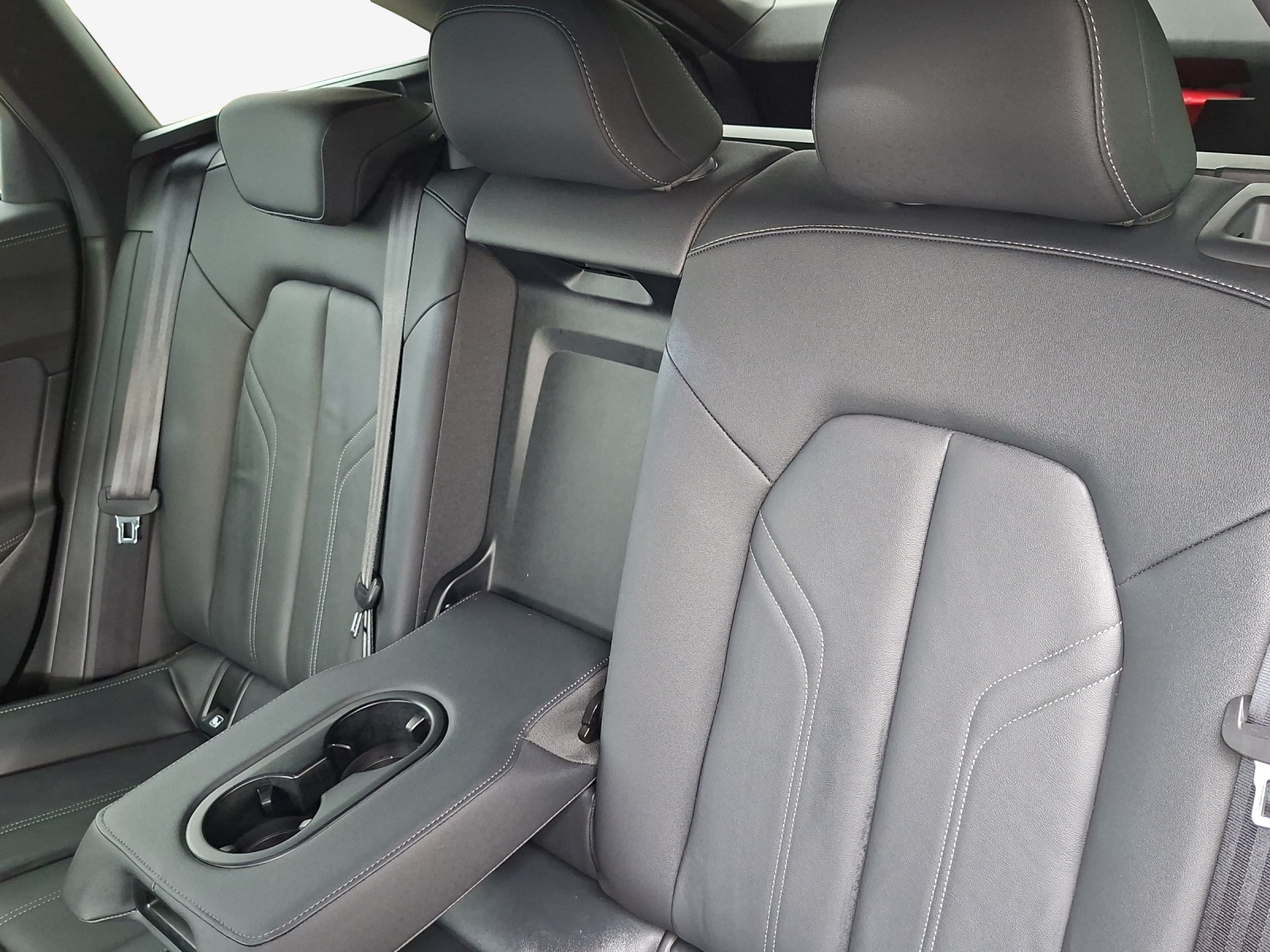 AUDI A5 Avant TFSI quattro 150 kW S tronic-image-11