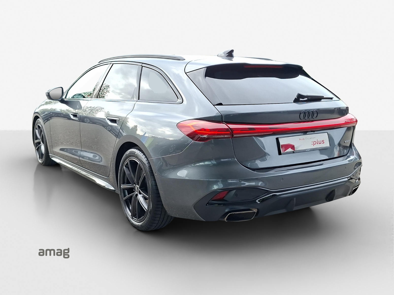 AUDI A5 Avant TFSI quattro 150 kW S tronic-image-2