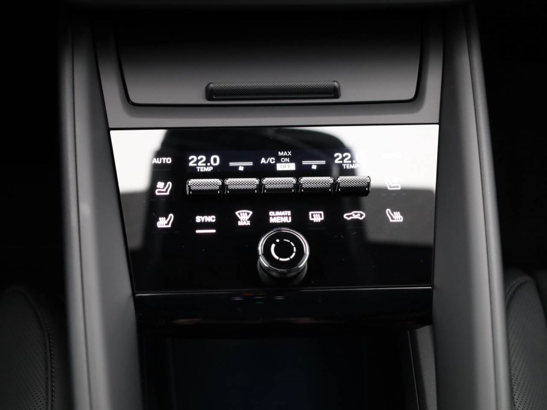 PORSCHE Macan 4-image-15