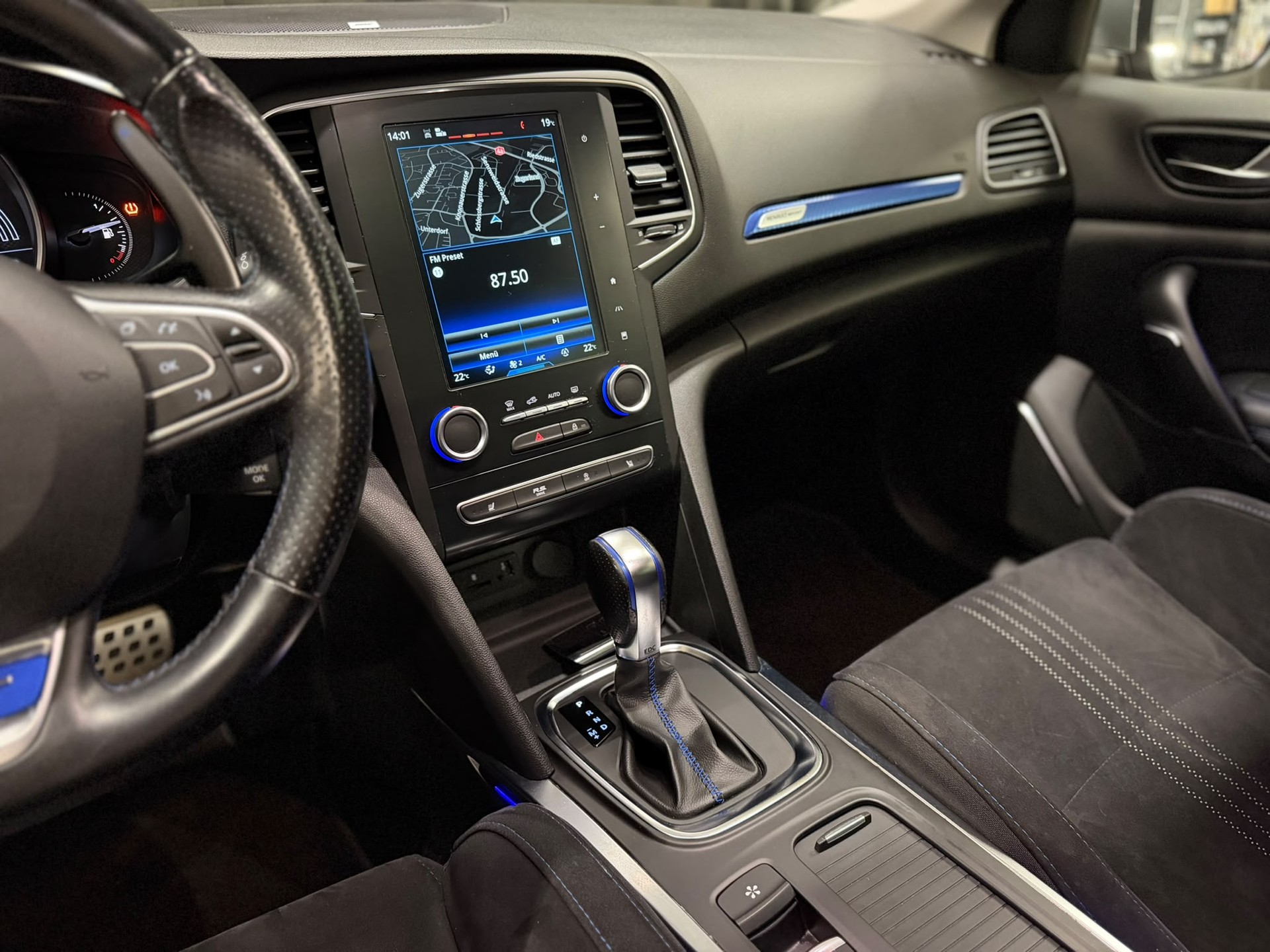 RENAULT Mégane 1.6 16V Turbo GT EDC-image-9