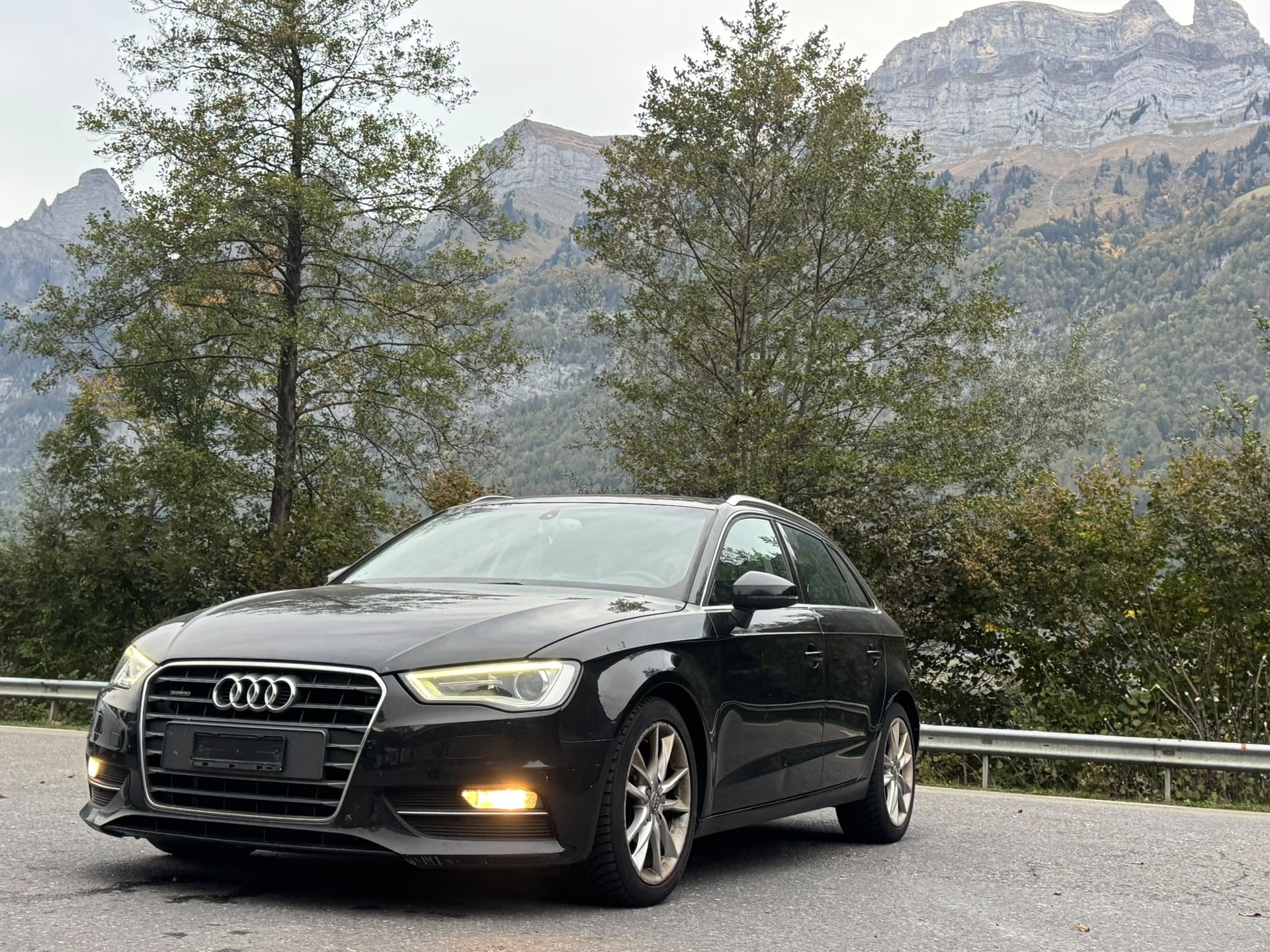 AUDI A3 Sportback 2.0 TDI Ambiente quattro-image-2