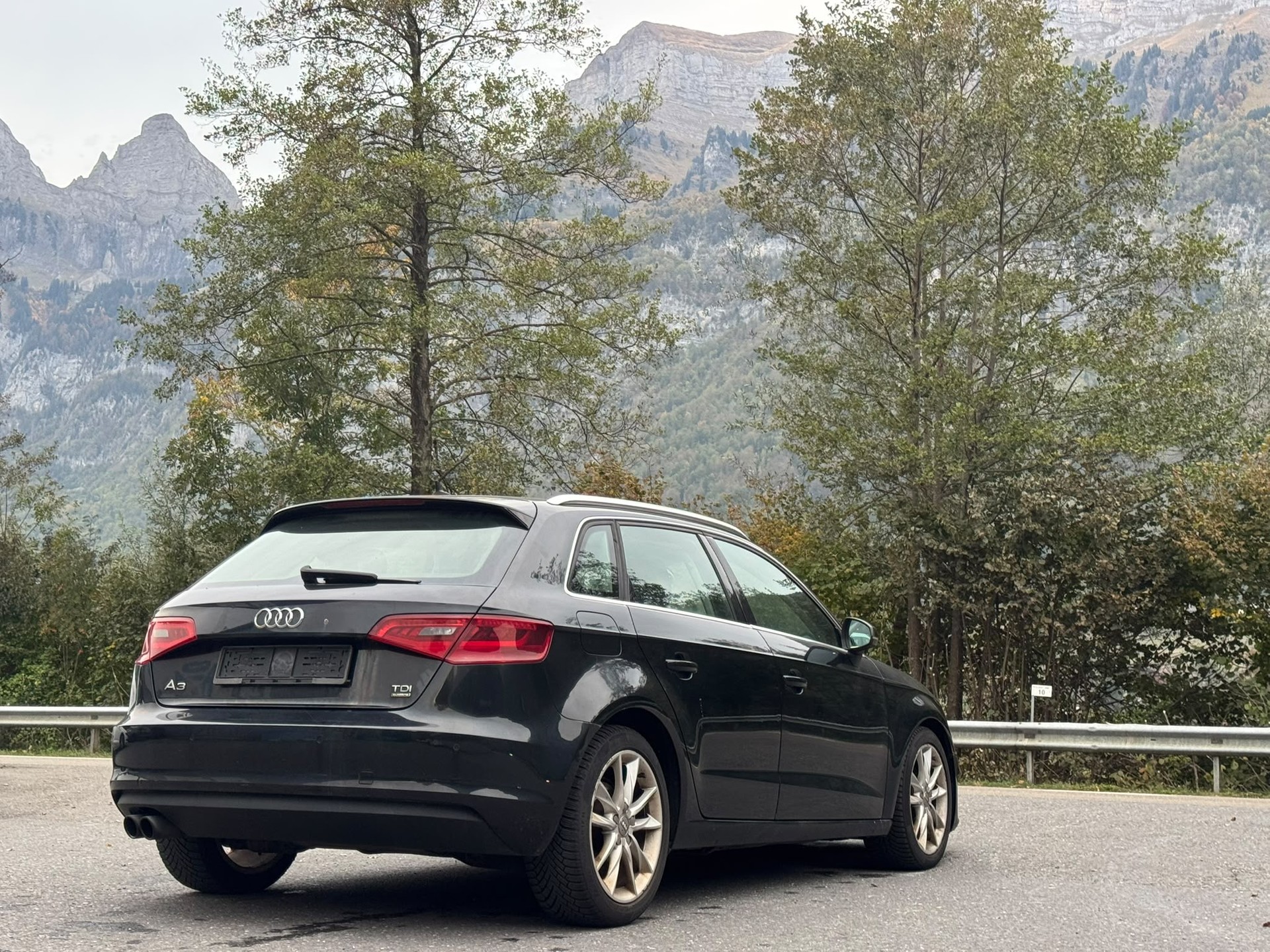 AUDI A3 Sportback 2.0 TDI Ambiente quattro-image-4