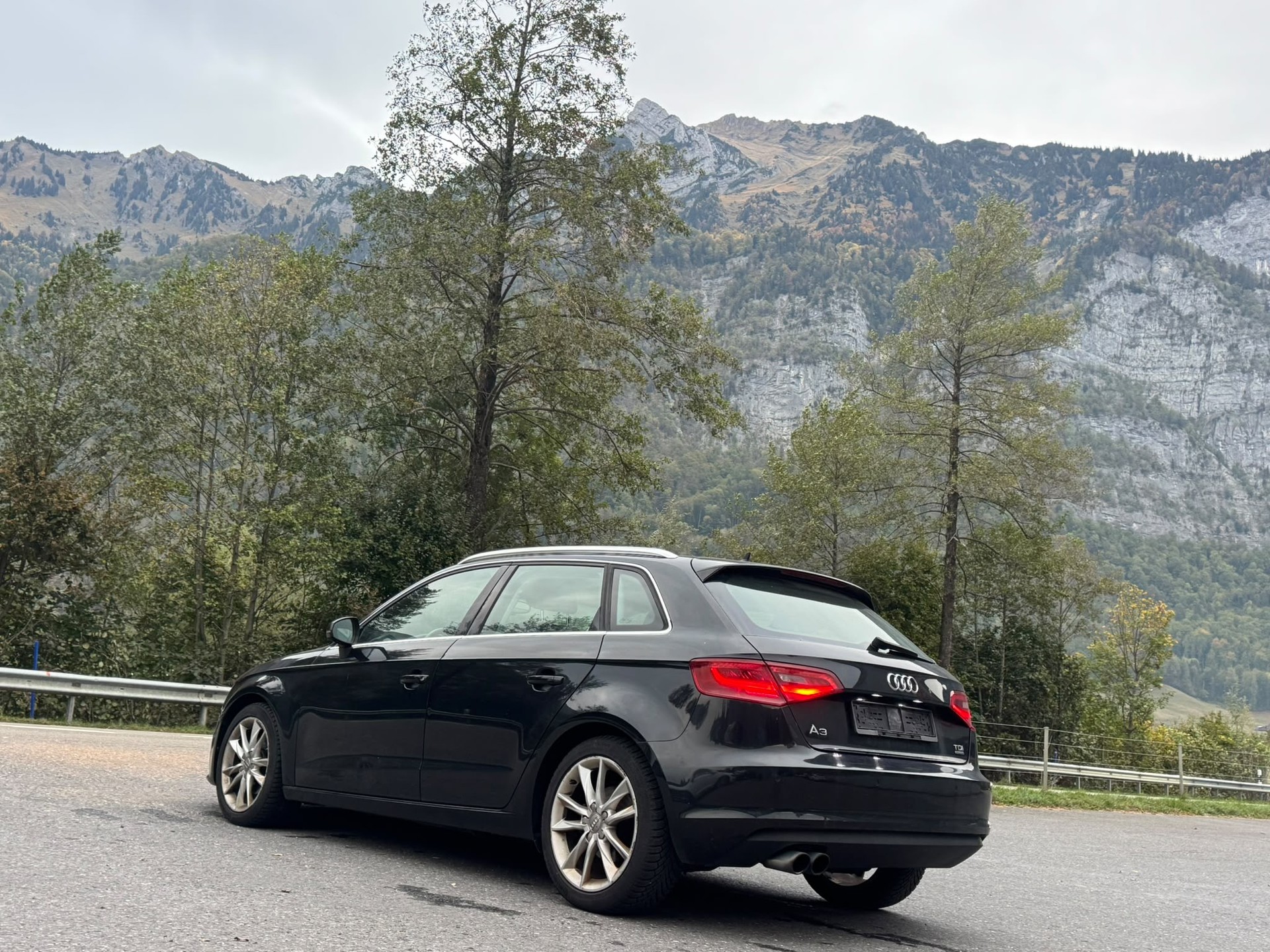AUDI A3 Sportback 2.0 TDI Ambiente quattro-image-6