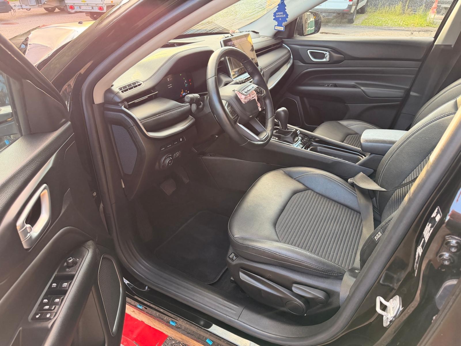JEEP Compass 1.3 T PHEV Swiss Limited Plus AWD-image-9