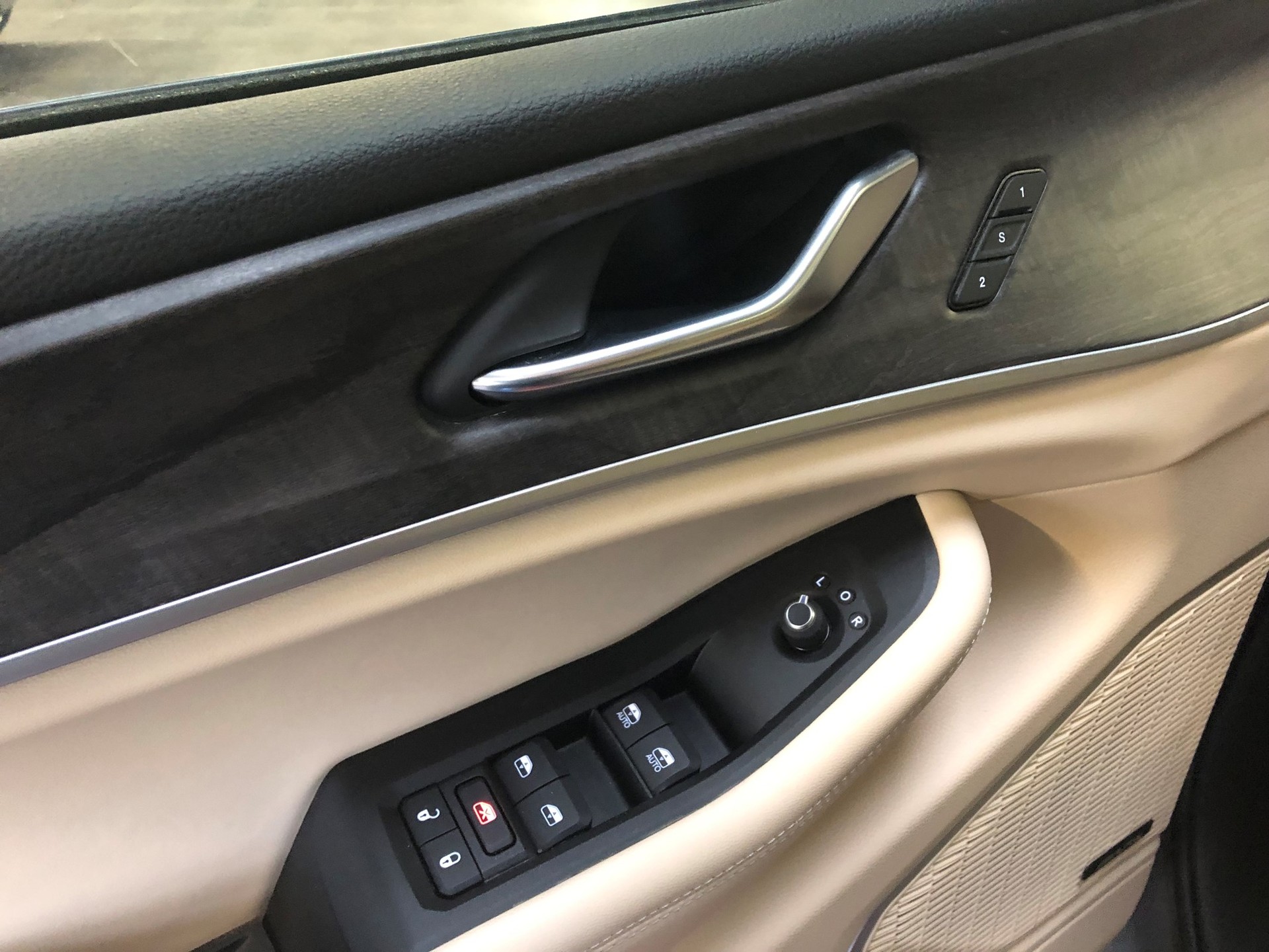JEEP Grand Cherokee 3.6-V6 LIMITED AWD 4x4 Lang-image-22