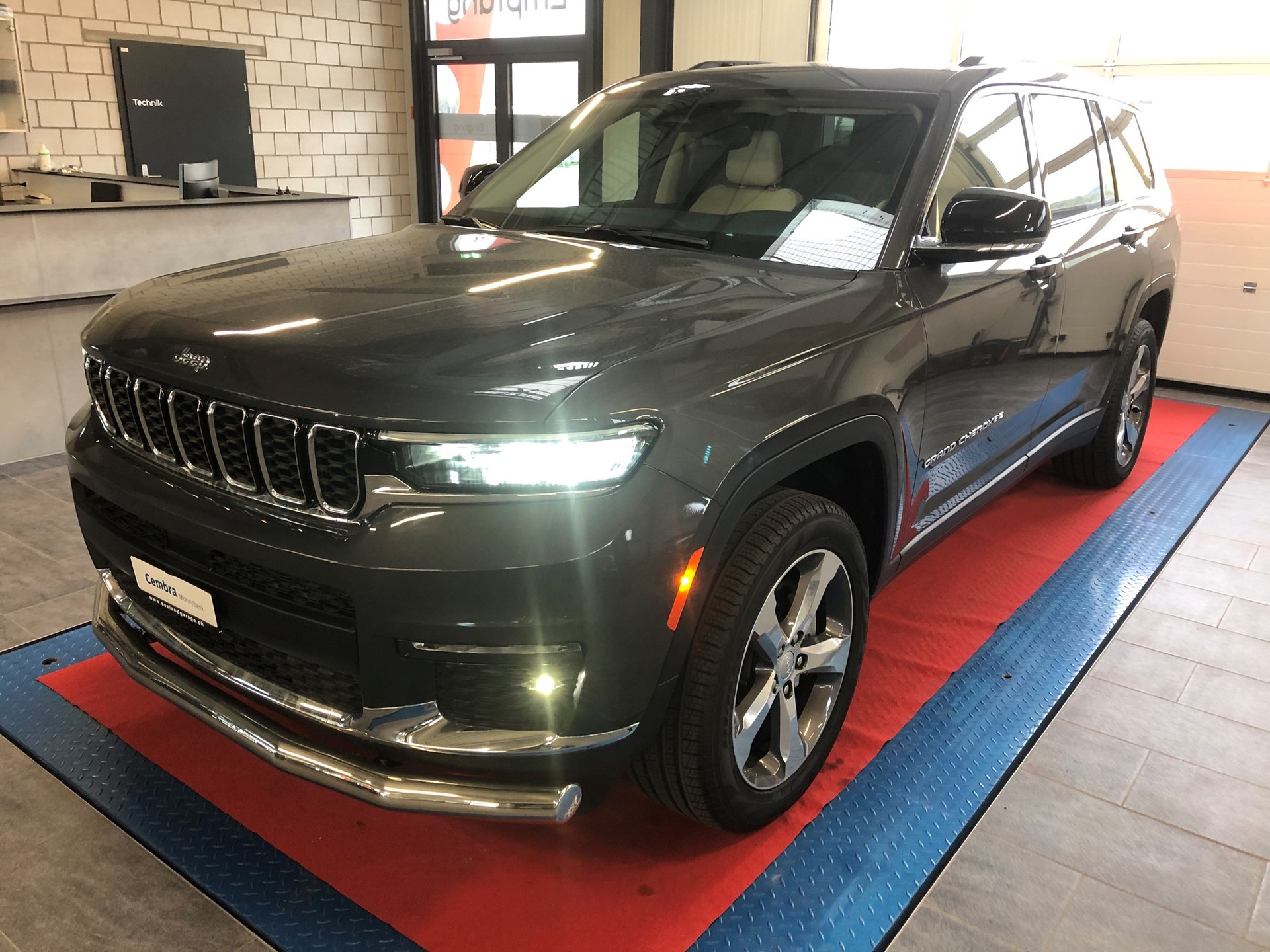 JEEP Grand Cherokee 3.6-V6 LIMITED AWD 4x4 Lang-image-4