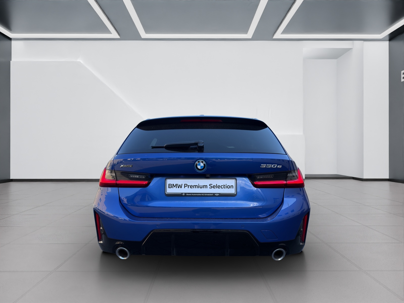 BMW 330e xDrive SAG Touring-image-4
