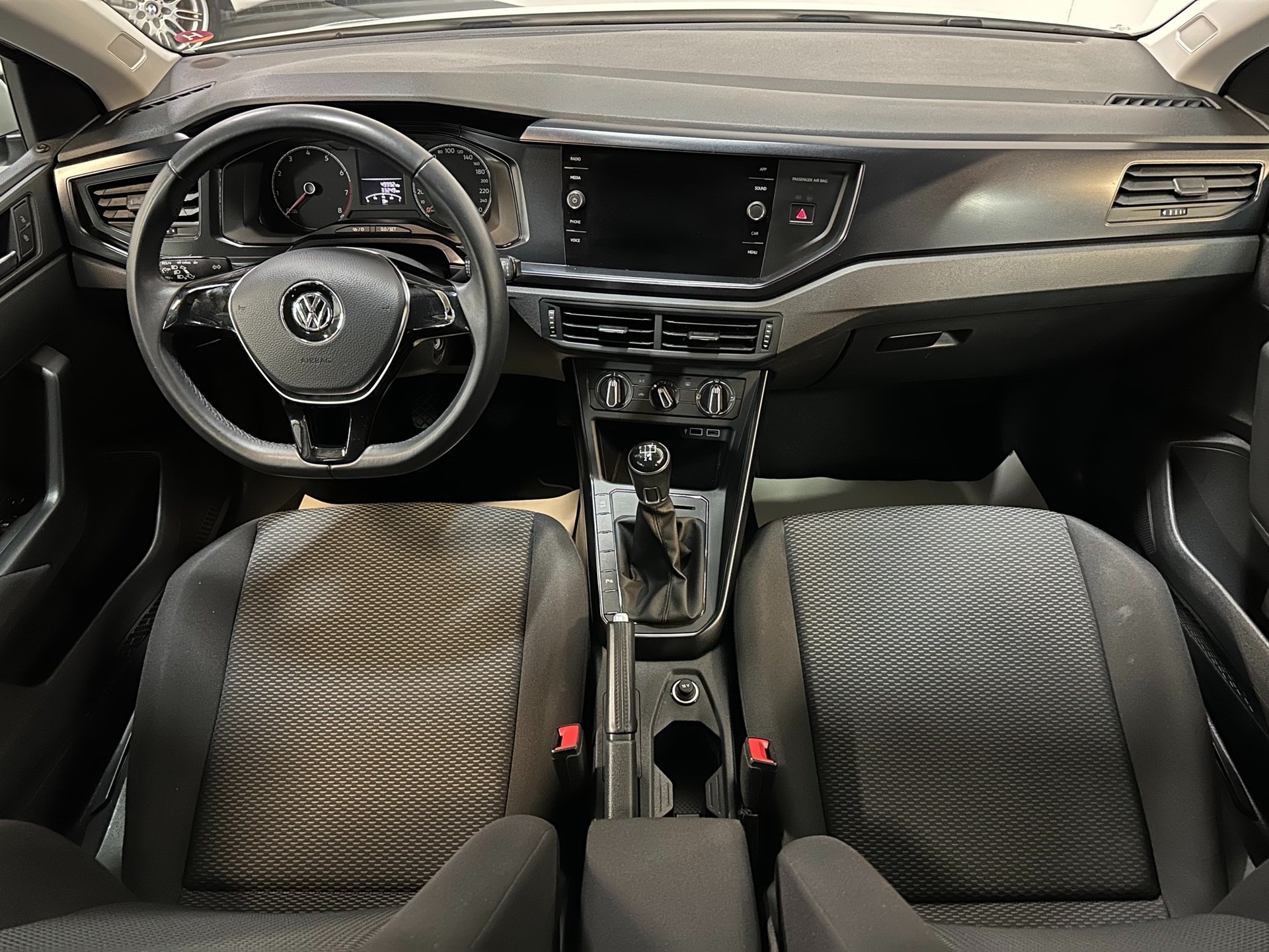 VW Polo 1.0 BMT Trendline-image-22