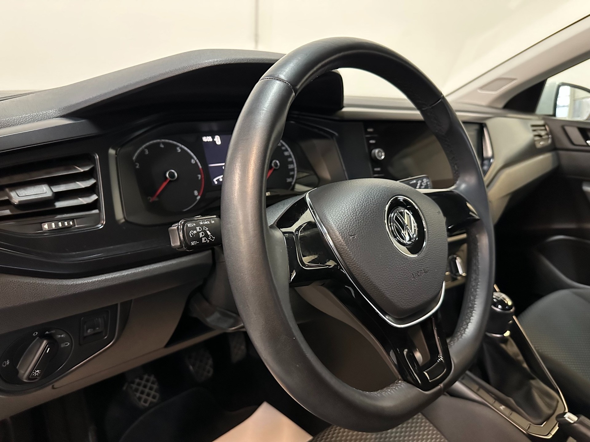 VW Polo 1.0 BMT Trendline-image-25