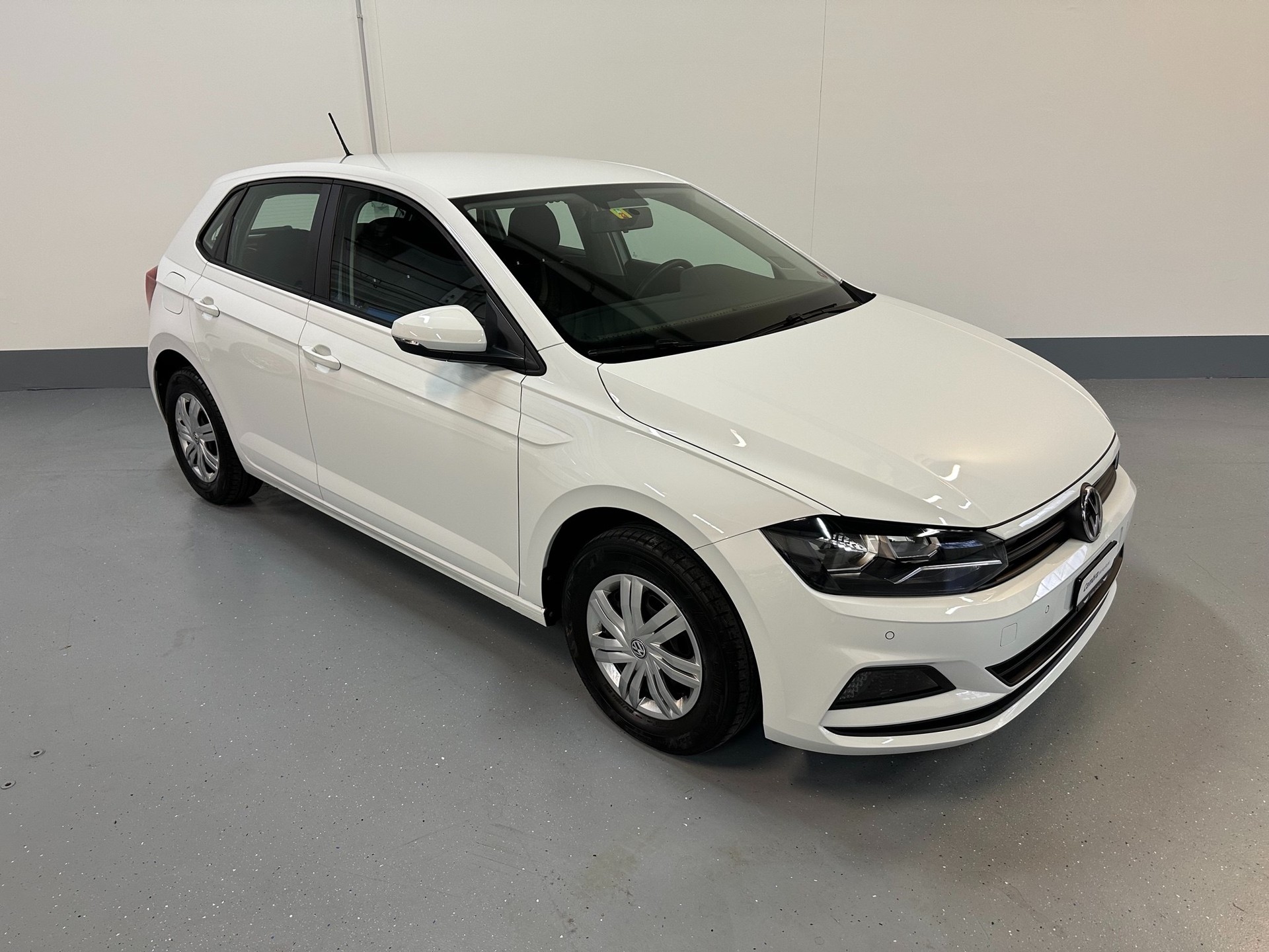 VW Polo 1.0 BMT Trendline-image-5