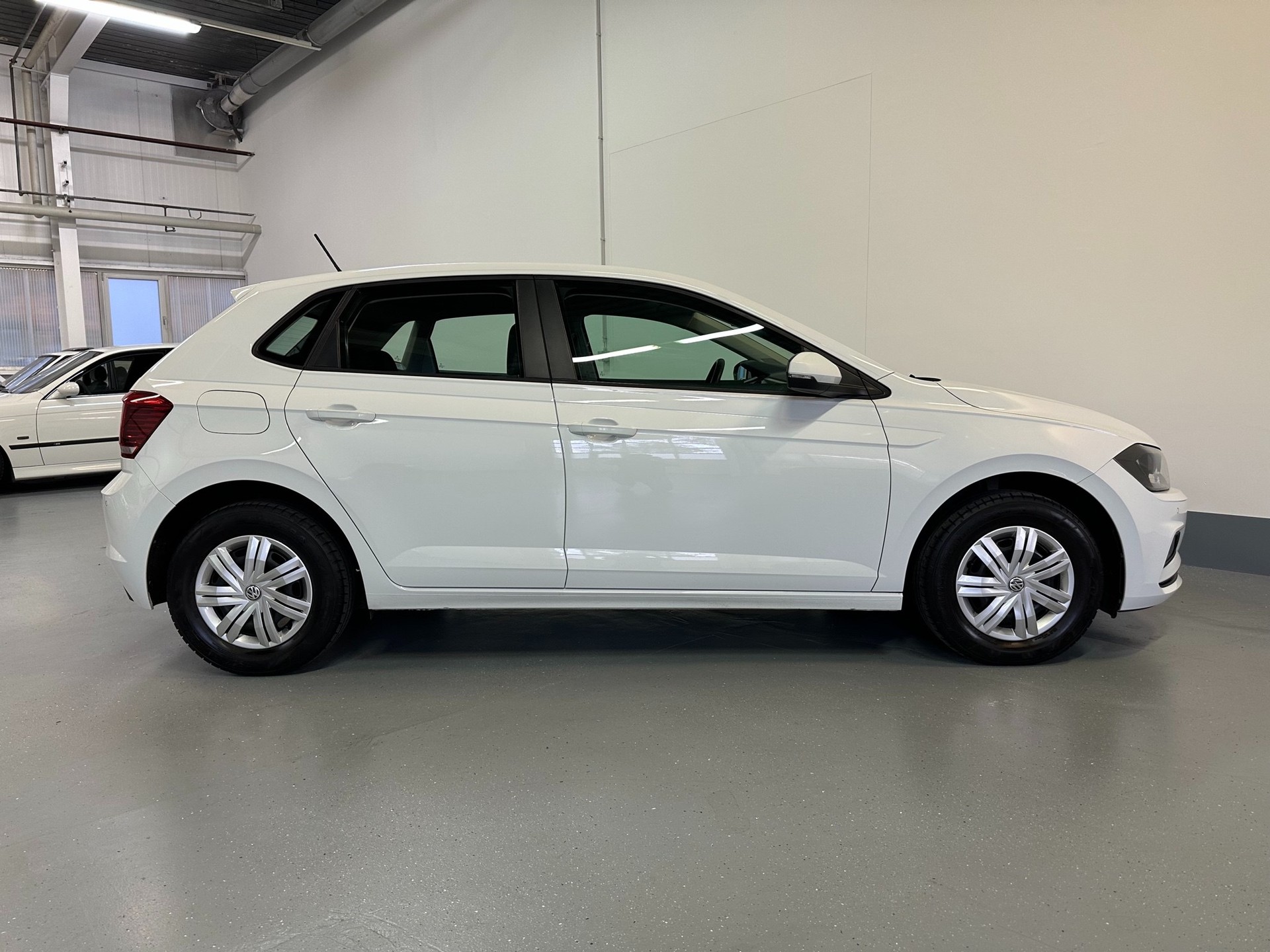 VW Polo 1.0 BMT Trendline-image-17