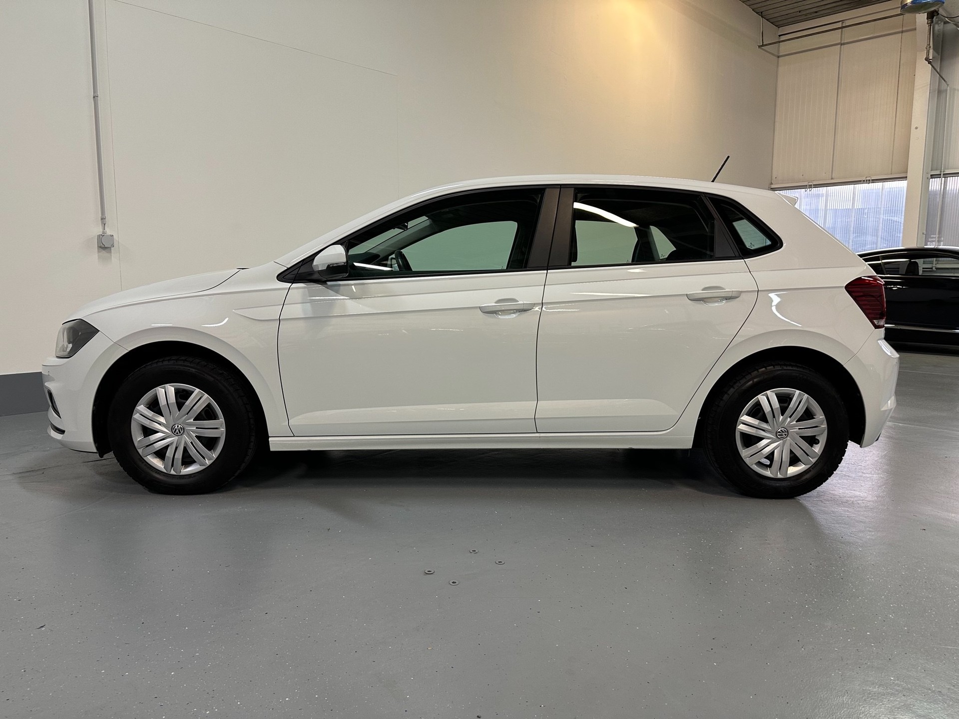 VW Polo 1.0 BMT Trendline-image-15