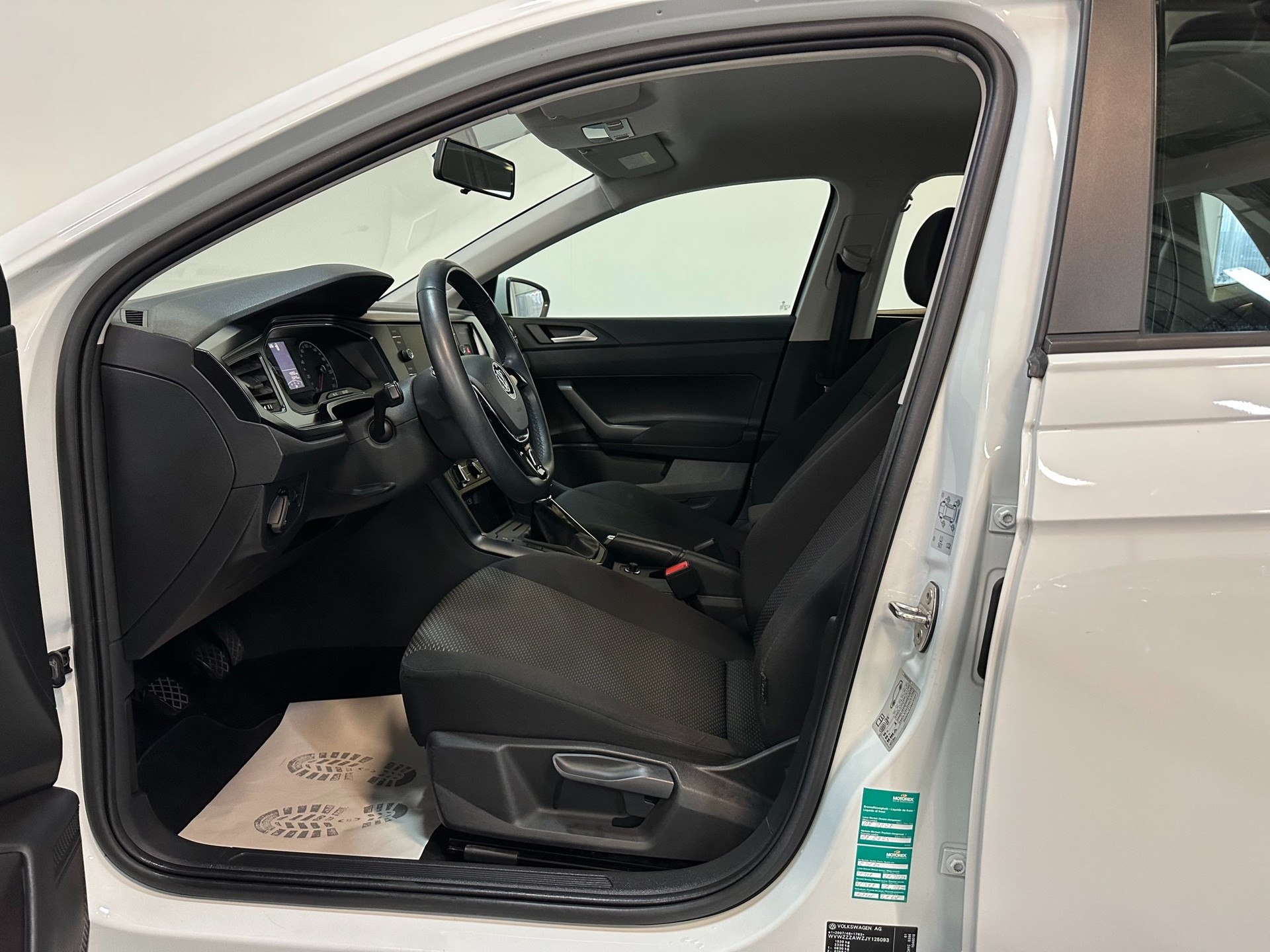 VW Polo 1.0 BMT Trendline-image-20