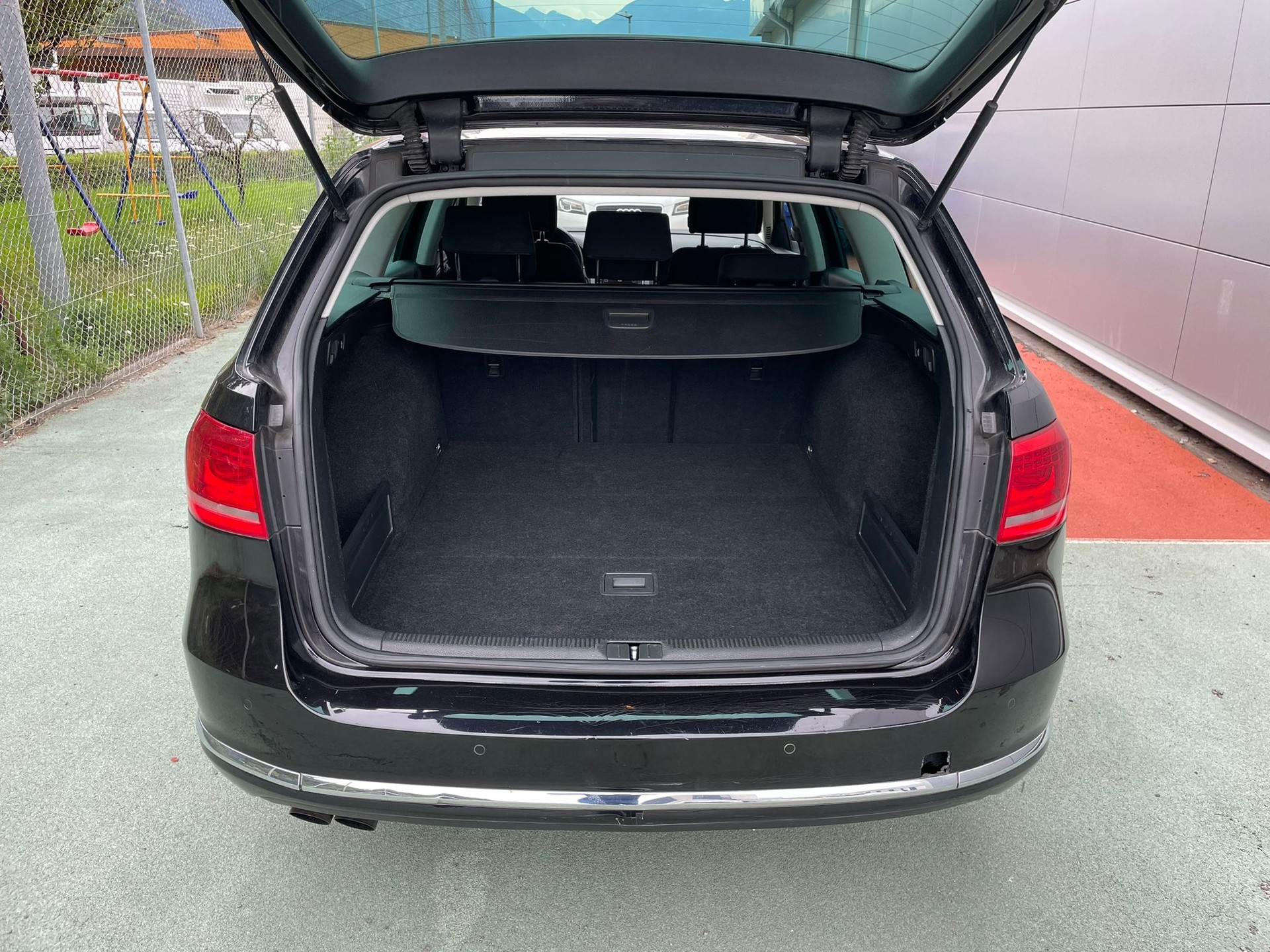VW Passat Variant 2.0 TDI BMT Comfortline DSG-image-12
