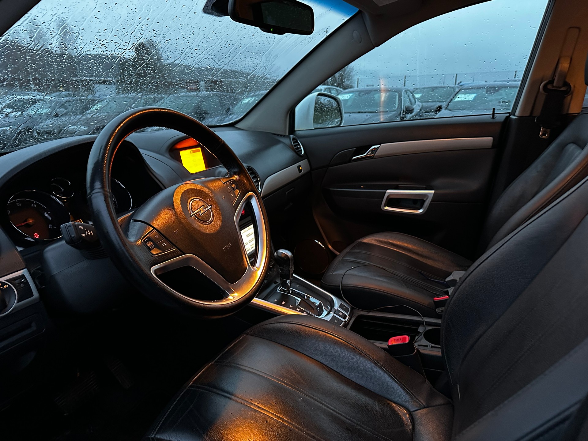 OPEL Antara 2.2 CDTi Cosmo 4WD Automatic-image-12