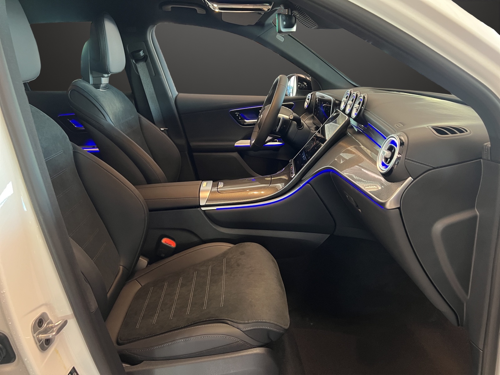 MERCEDES-BENZ GLC 200 4Matic 9G-Tronic-image-10